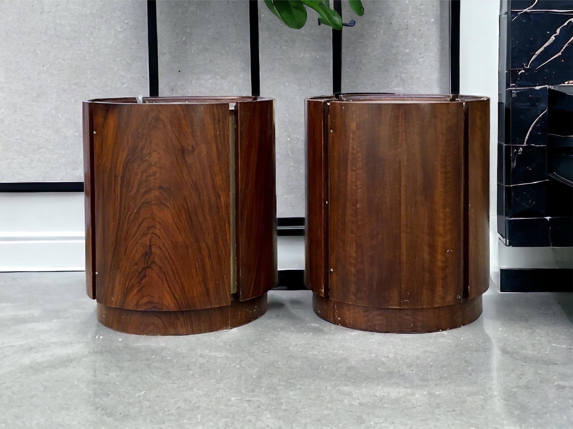 Mid-Century Modern Walnut And Brass Cylinder Form Drum Tables -Pair For Sale 4