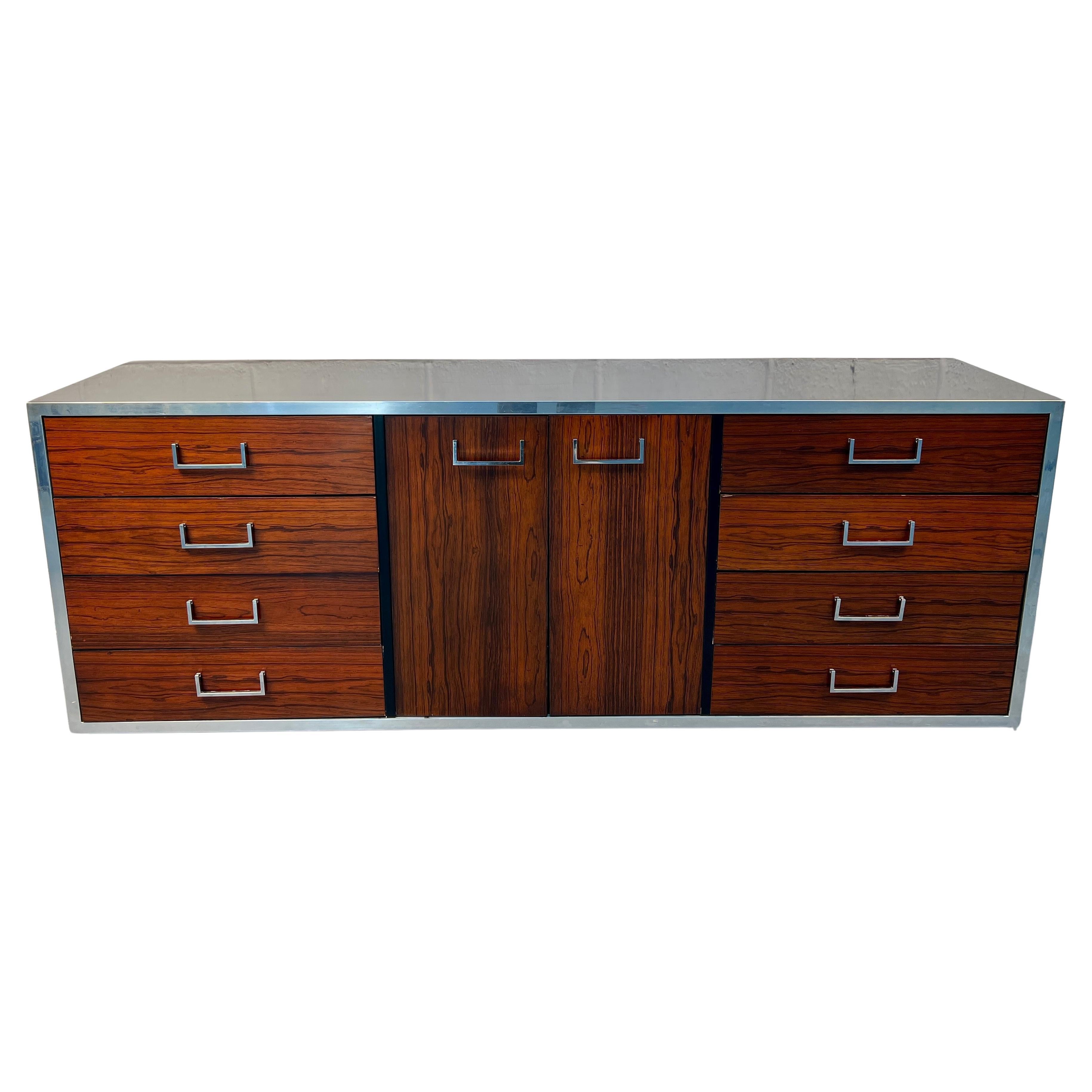 Comò moderno di metà secolo in palissandro e cromo