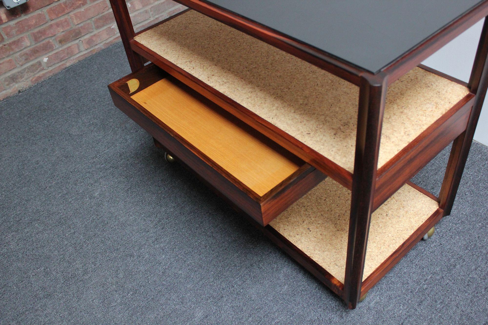 Mid-Century Modern Rosewood and Cork Bar Cart by Roger Sprunger for Dunbar For Sale 8
