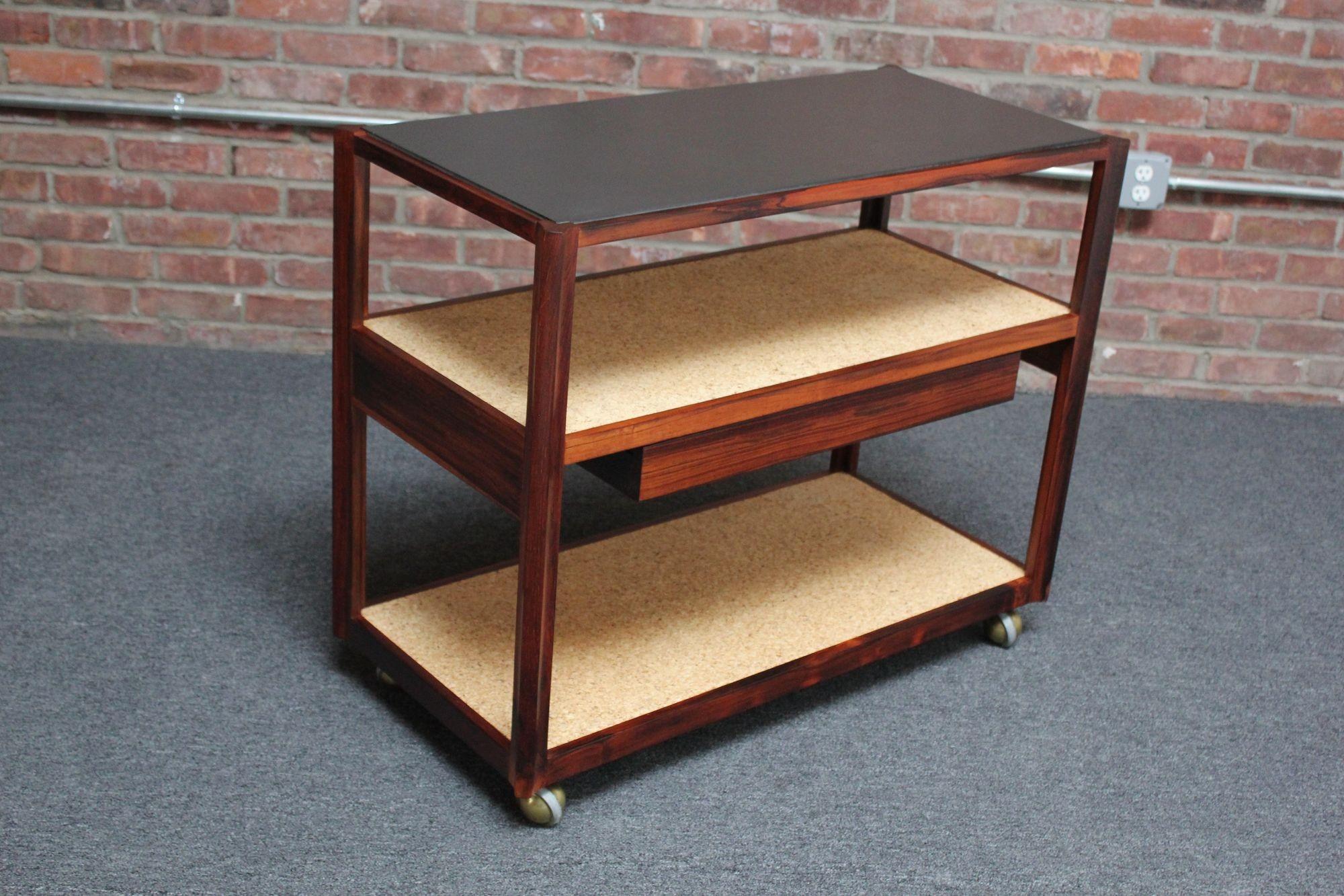 Mid-Century Modern Rosewood and Cork Bar Cart by Roger Sprunger for Dunbar For Sale 1