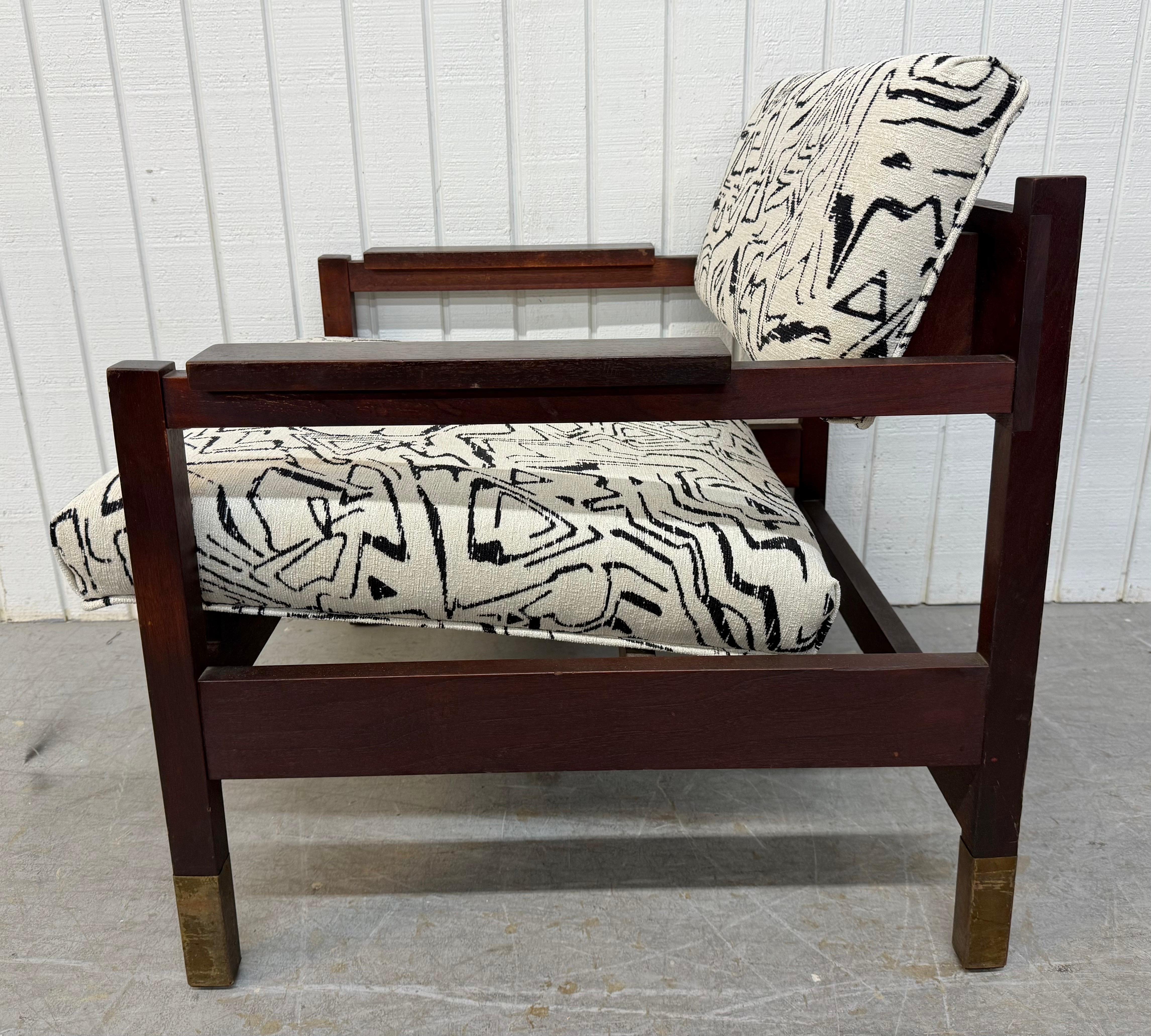 Mid-Century Modern Rosewood Arm Chair In Good Condition For Sale In Clarksboro, NJ