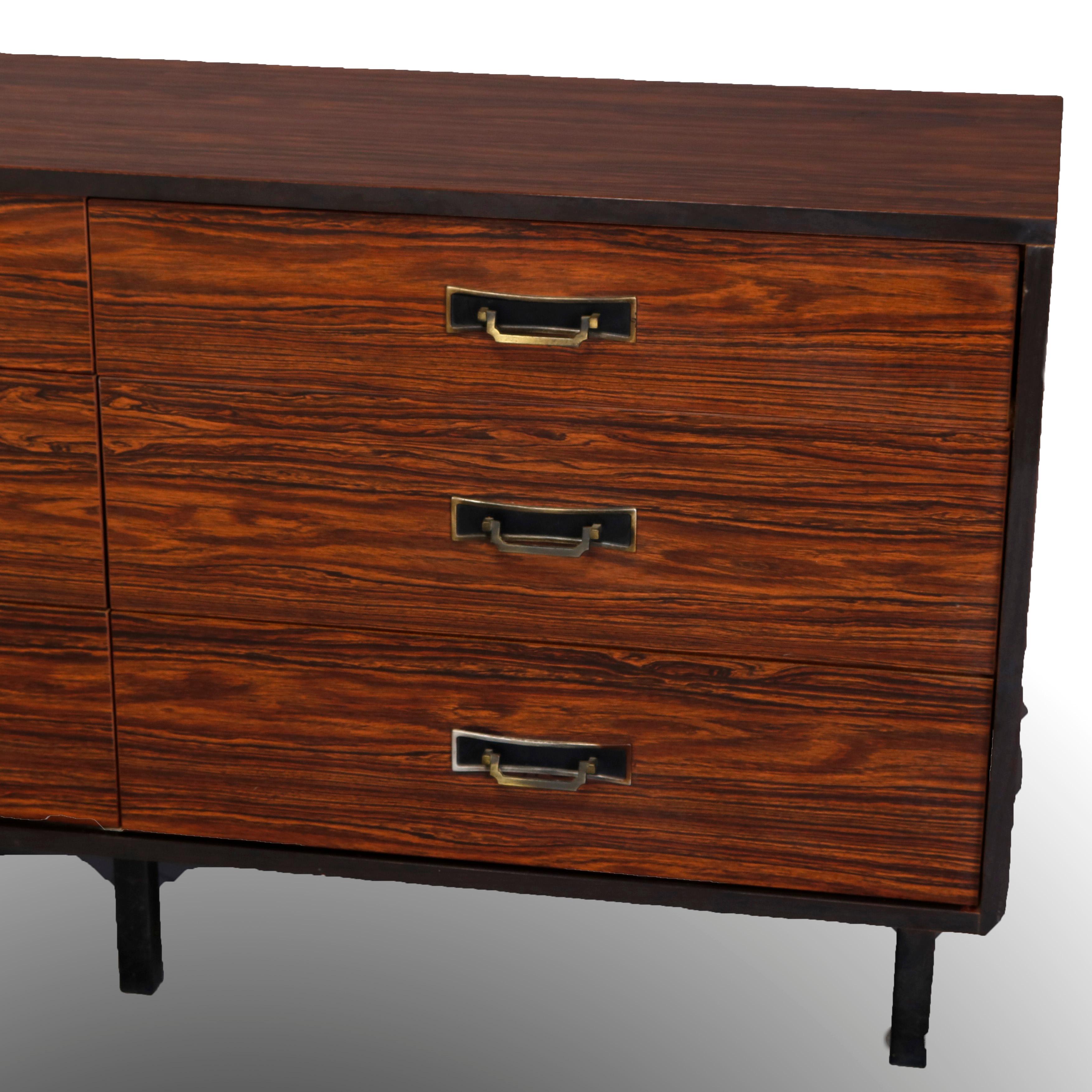 Mid-Century Modern Rosewood Chest of Drawers, 20th Century 6