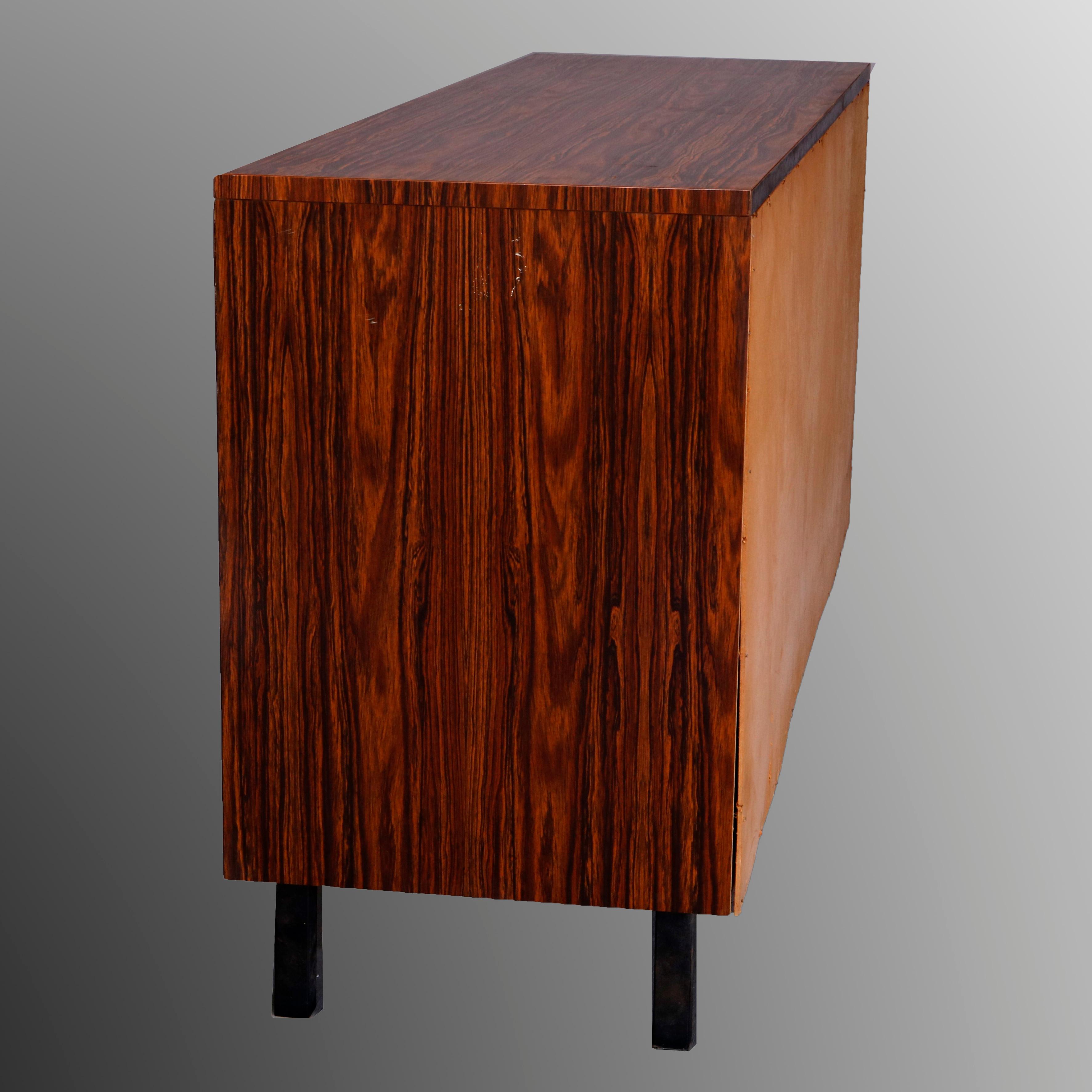 Mid-Century Modern Rosewood Chest of Drawers, 20th Century 7