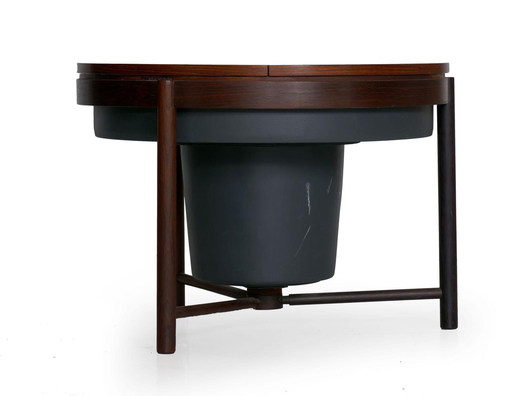 Mid-Century Modern Rosewood Cocktail Bar Accent Table, Relling & Rastad, Norway In Good Condition For Sale In Shippensburg, PA