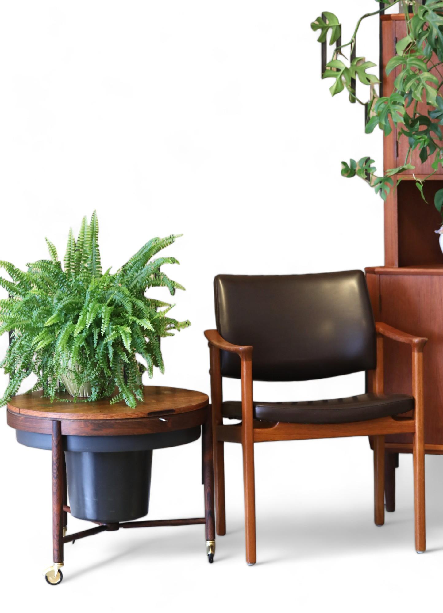 Mid-20th Century Mid-Century Modern Rosewood Cocktail Bar Accent Table, Relling & Rastad, Norway For Sale
