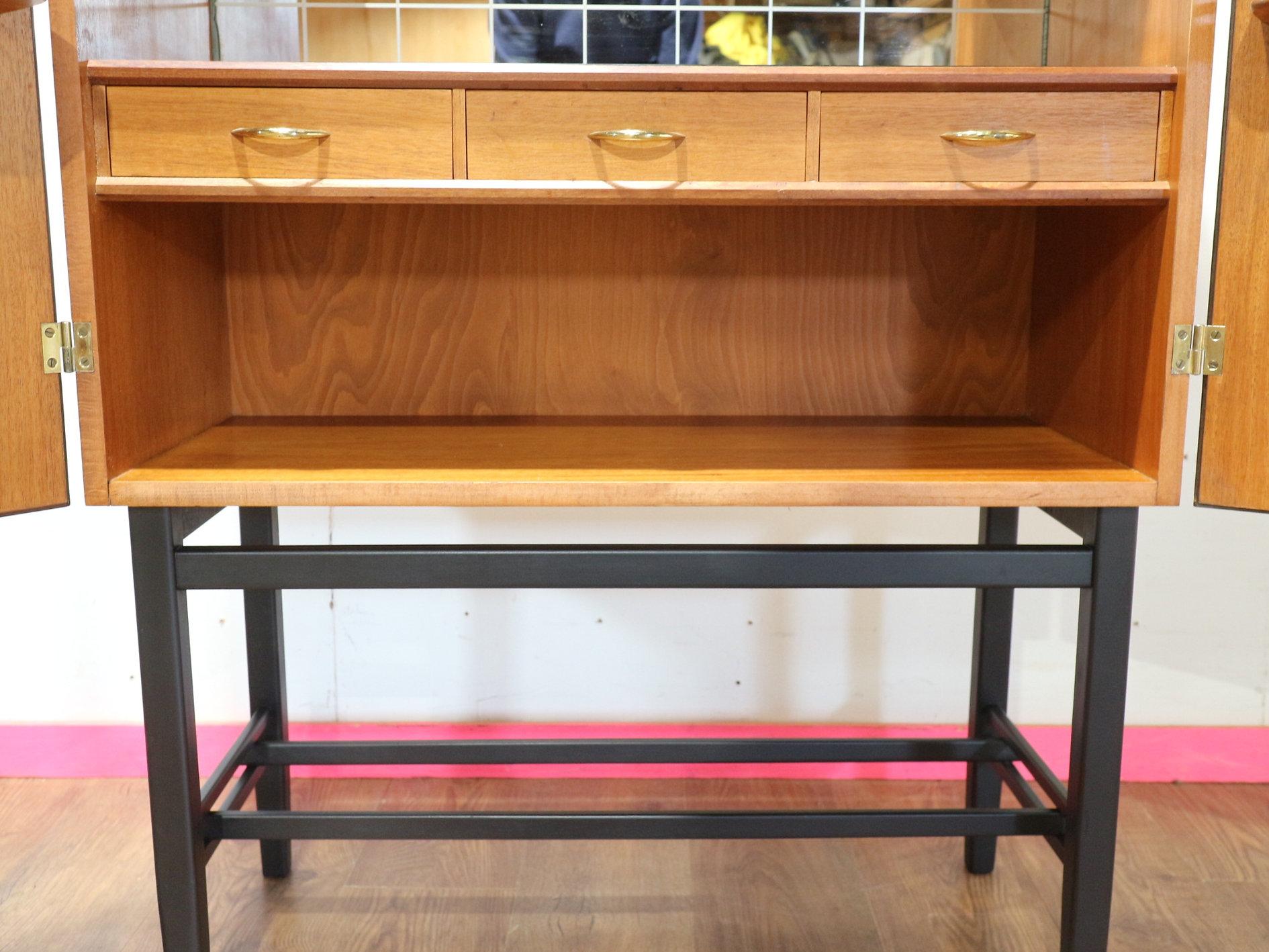 Mueble bar de palisandro moderno de mediados de siglo de Förenade Möbler Linköping en venta 6