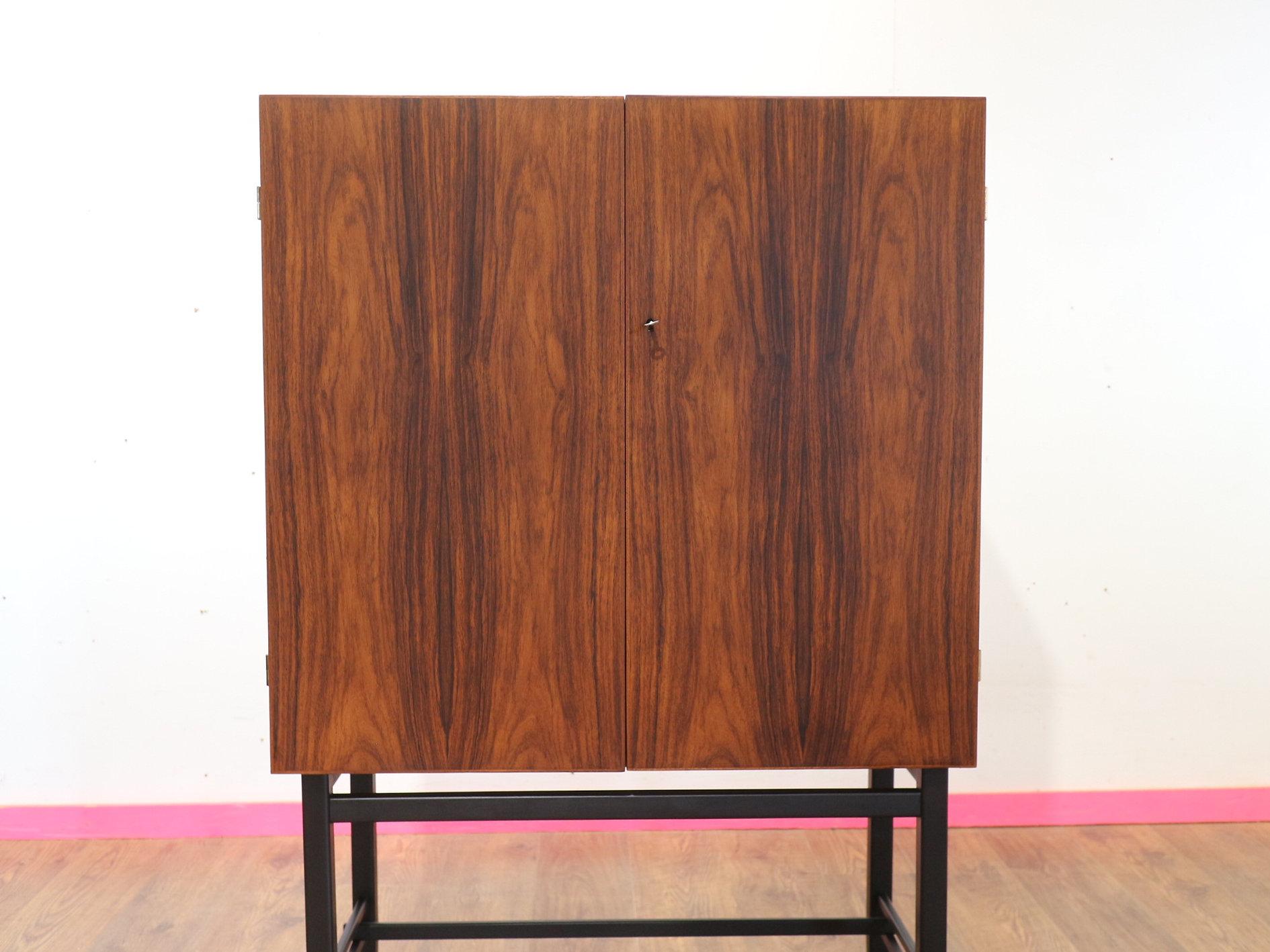 Mueble bar de palisandro moderno de mediados de siglo de Förenade Möbler Linköping en venta 8