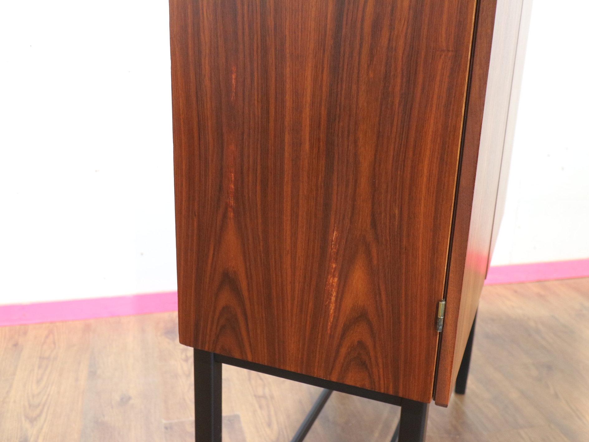 Mueble bar de palisandro moderno de mediados de siglo de Förenade Möbler Linköping siglo XX en venta