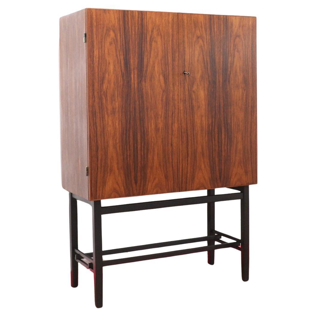 Mueble bar de palisandro moderno de mediados de siglo de Förenade Möbler Linköping en venta