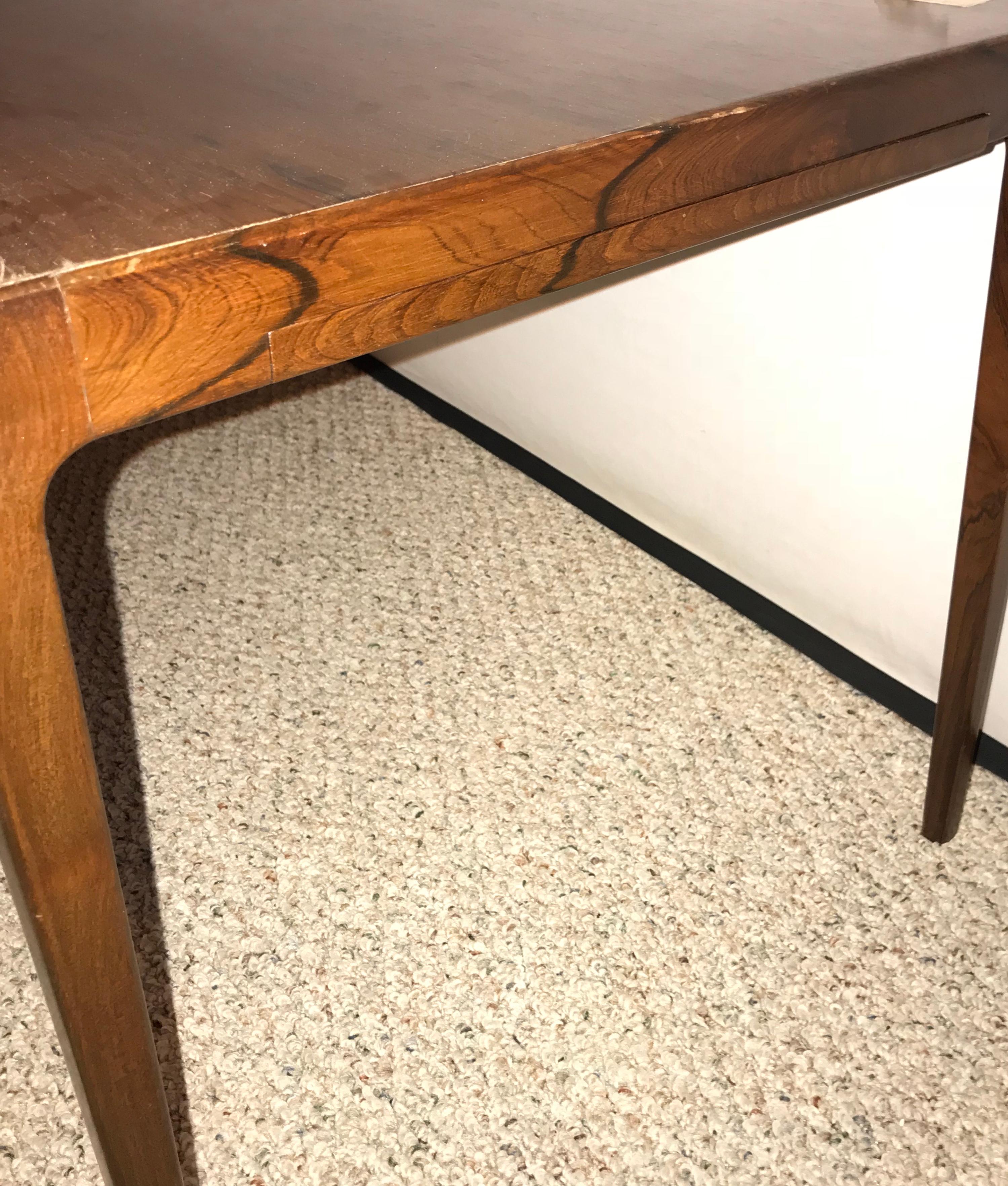 Mid-Century Modern Rosewood Coffee or Low Table with Pull Out Sides In Good Condition In Stamford, CT