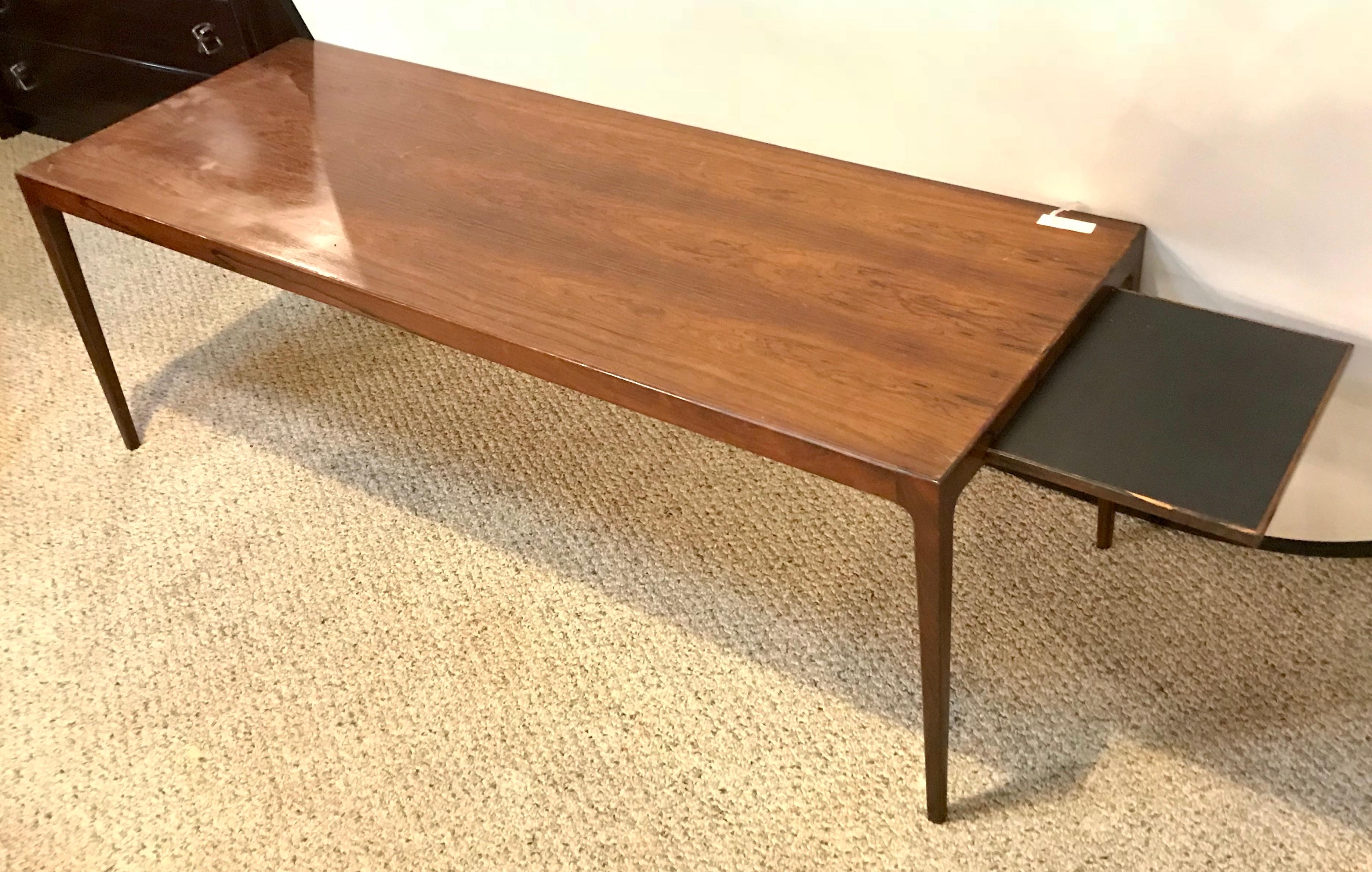 20th Century Mid-Century Modern Rosewood Coffee or Low Table with Pull Out Sides