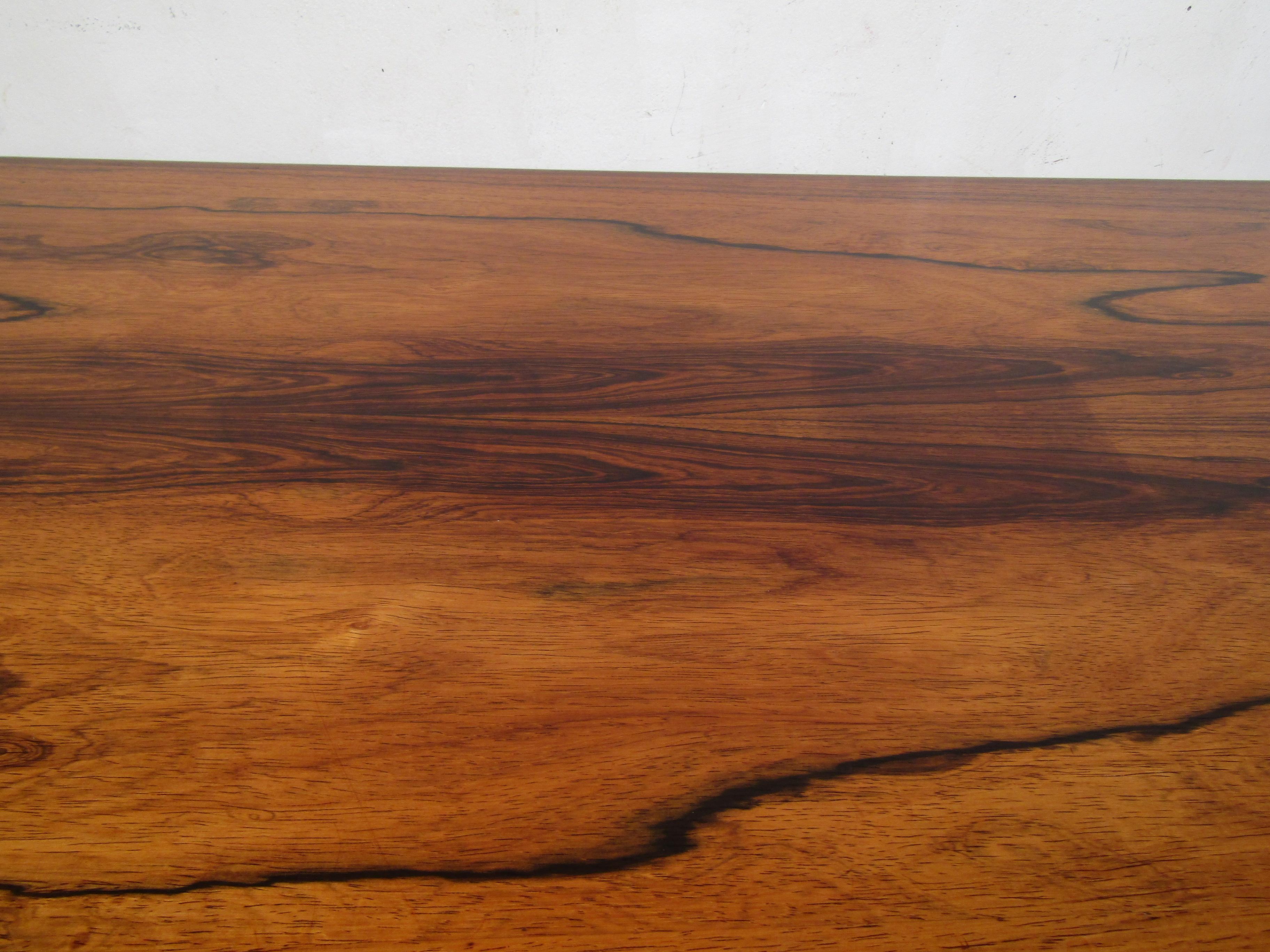 Mid-20th Century Mid-Century Modern Rosewood Coffee Table For Sale