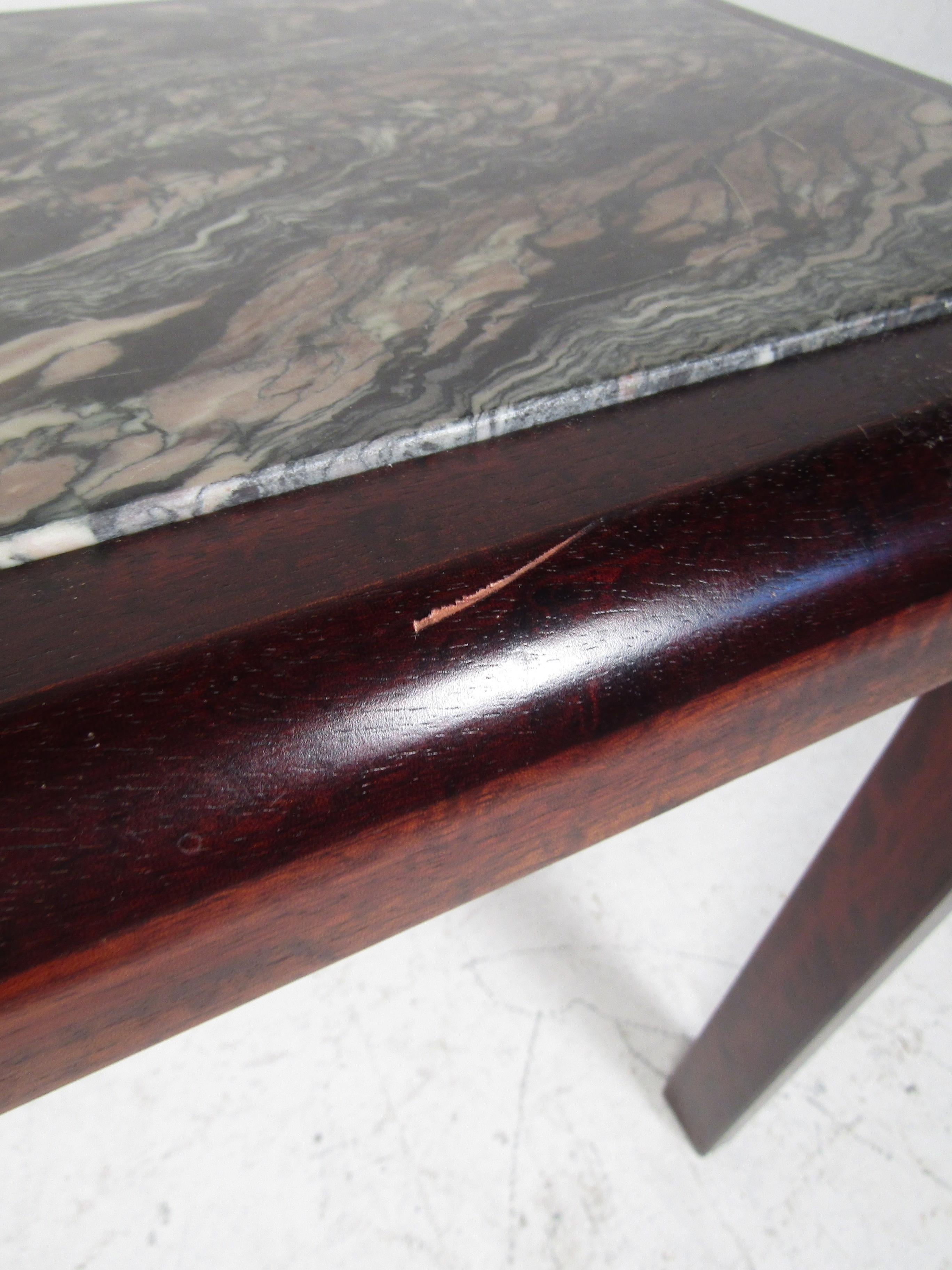 Mid-Century Modern Rosewood Console For Sale 5