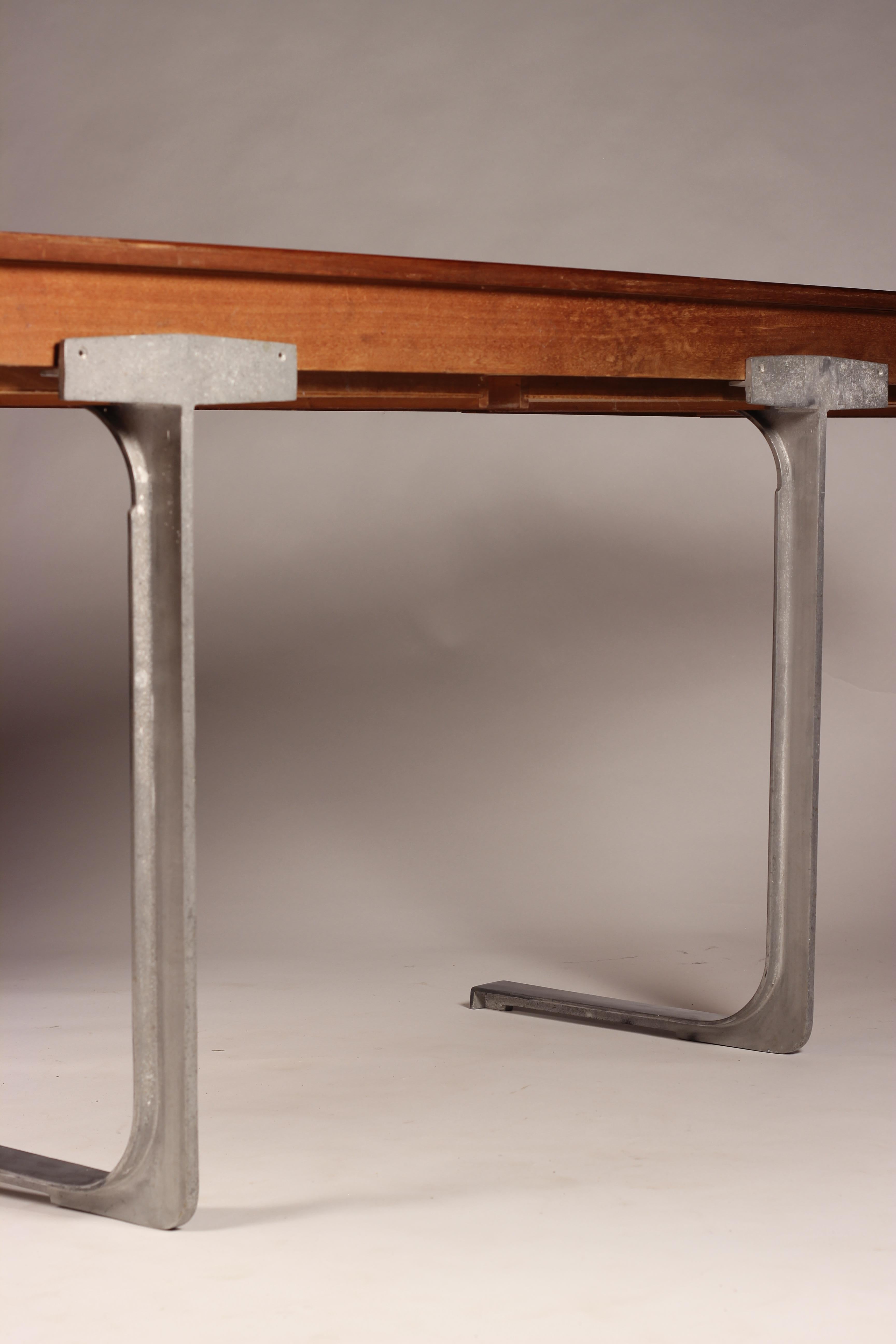 Mid Century Modern Rosewood Console Table or Desk by Robert Heritage 7