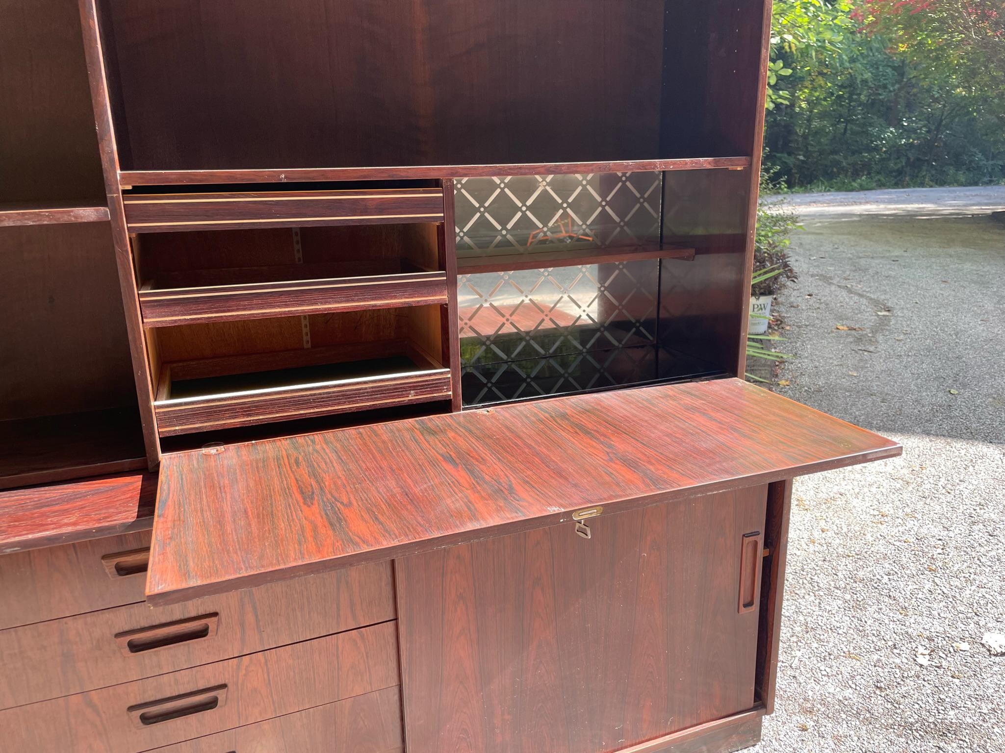 Wood Mid Century Modern Rosewood Credenza / Bookcase For Sale