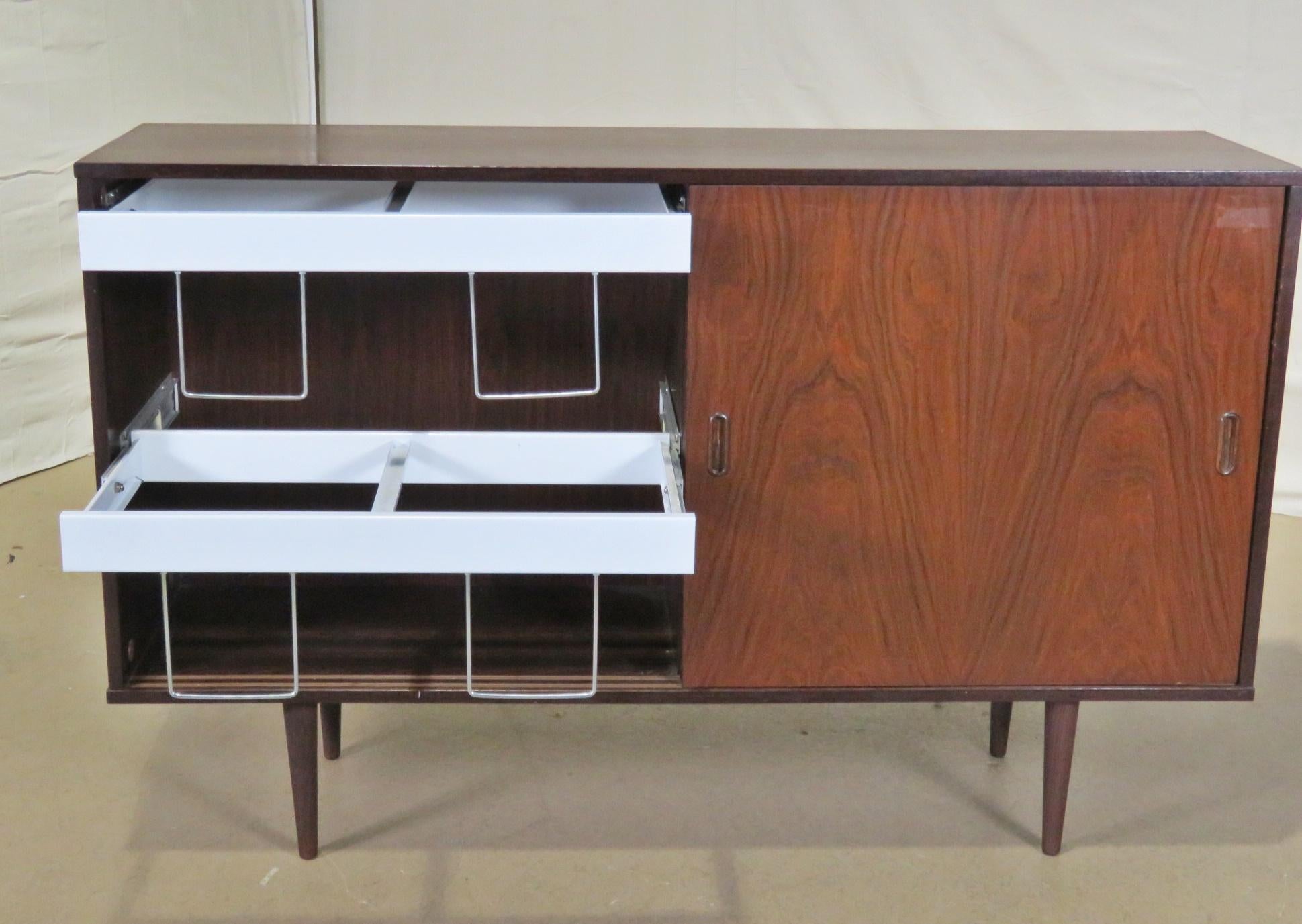 20th Century Danish Mid-Century Modern Rosewood Credenza TV Cabinet Sideboard