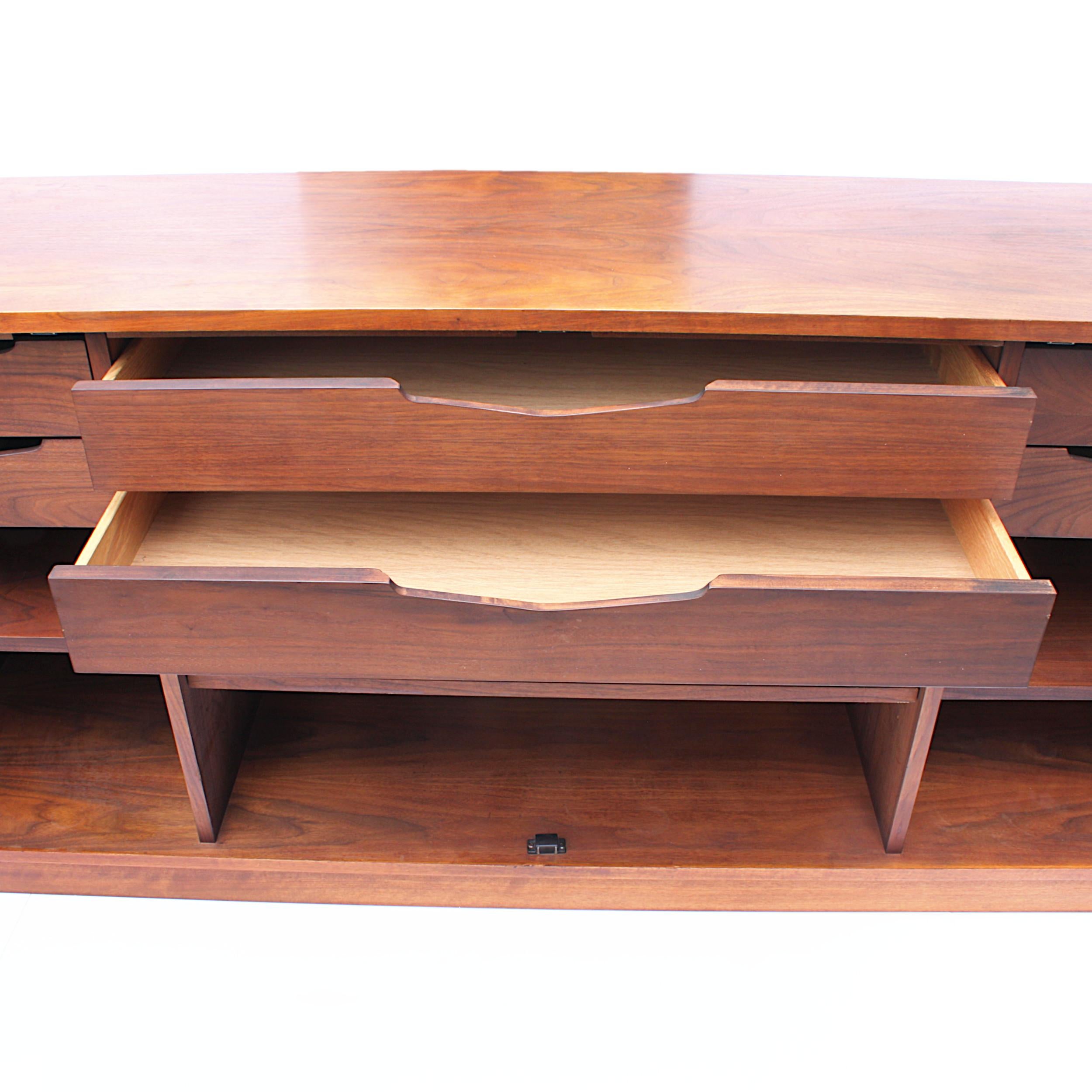 American Mid-Century Modern Rosewood Credenza TV Console by Jack Cartwright for Founders