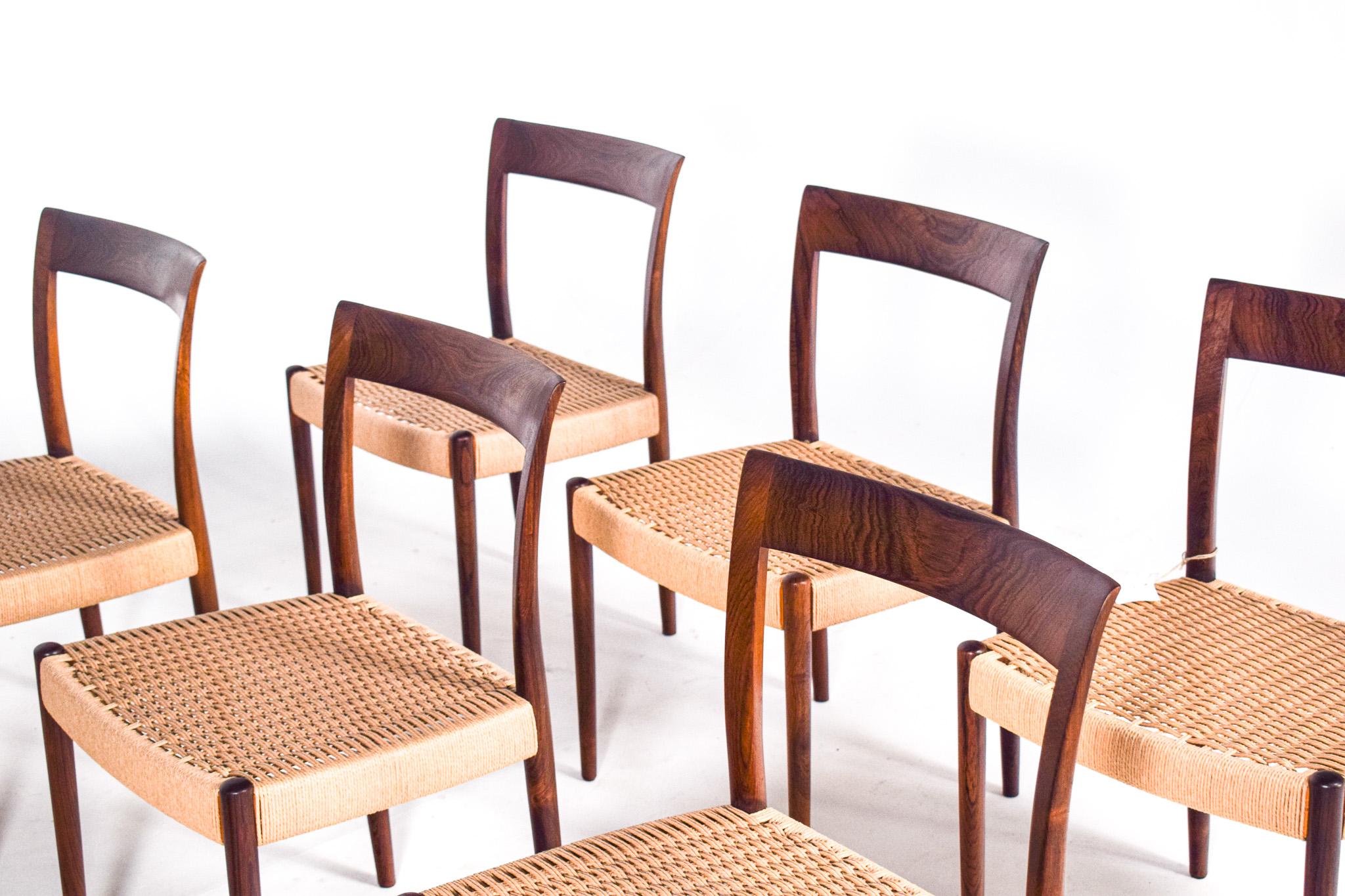 Mid Century Modern Rosewood Dining Chairs by Soren Willadsem for Vejen, 1960S For Sale 1