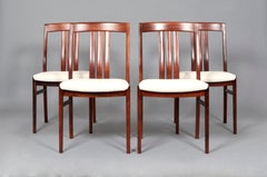 Mid-century modern Rosewood Dining Chairs set