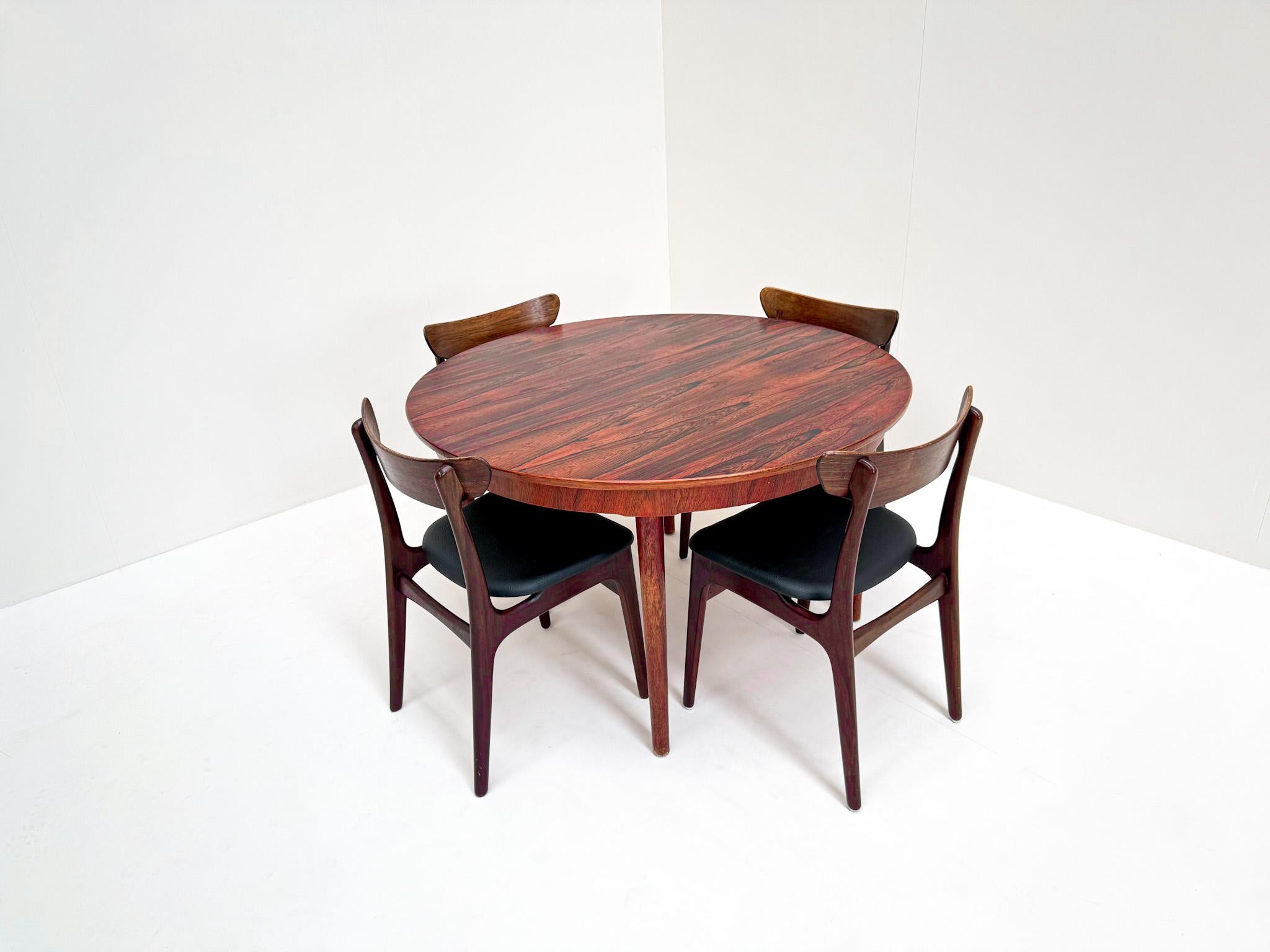 Modernes Palisander-Esszimmer-Set aus der Jahrhundertmitte: Schionning & Elgaard Stühle im Angebot 2