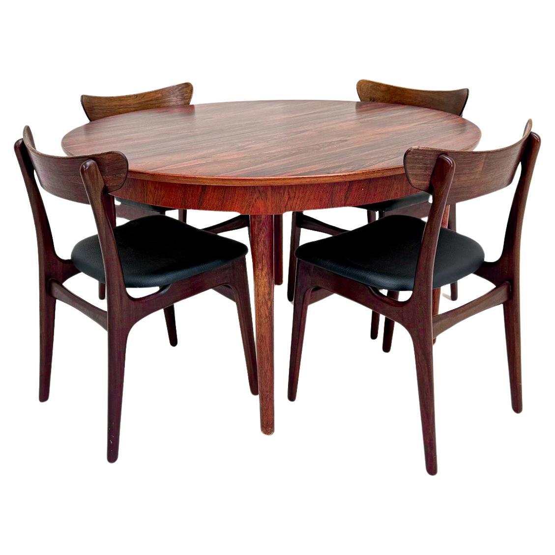 Modernes Palisander-Esszimmer-Set aus der Jahrhundertmitte: Schionning & Elgaard Stühle im Angebot