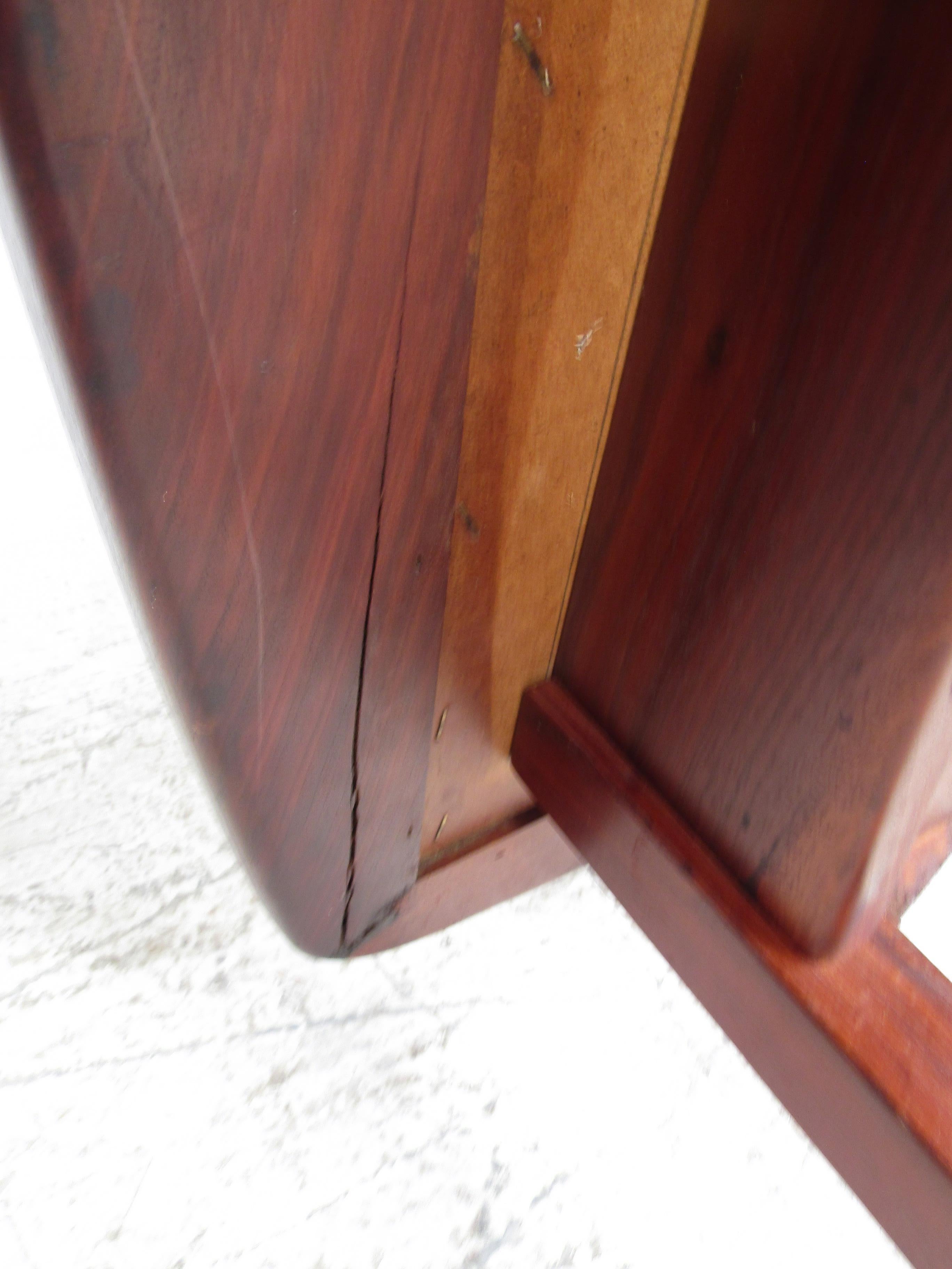 Mid-Century Modern Rosewood Dining Table by Poul Cadovius 8