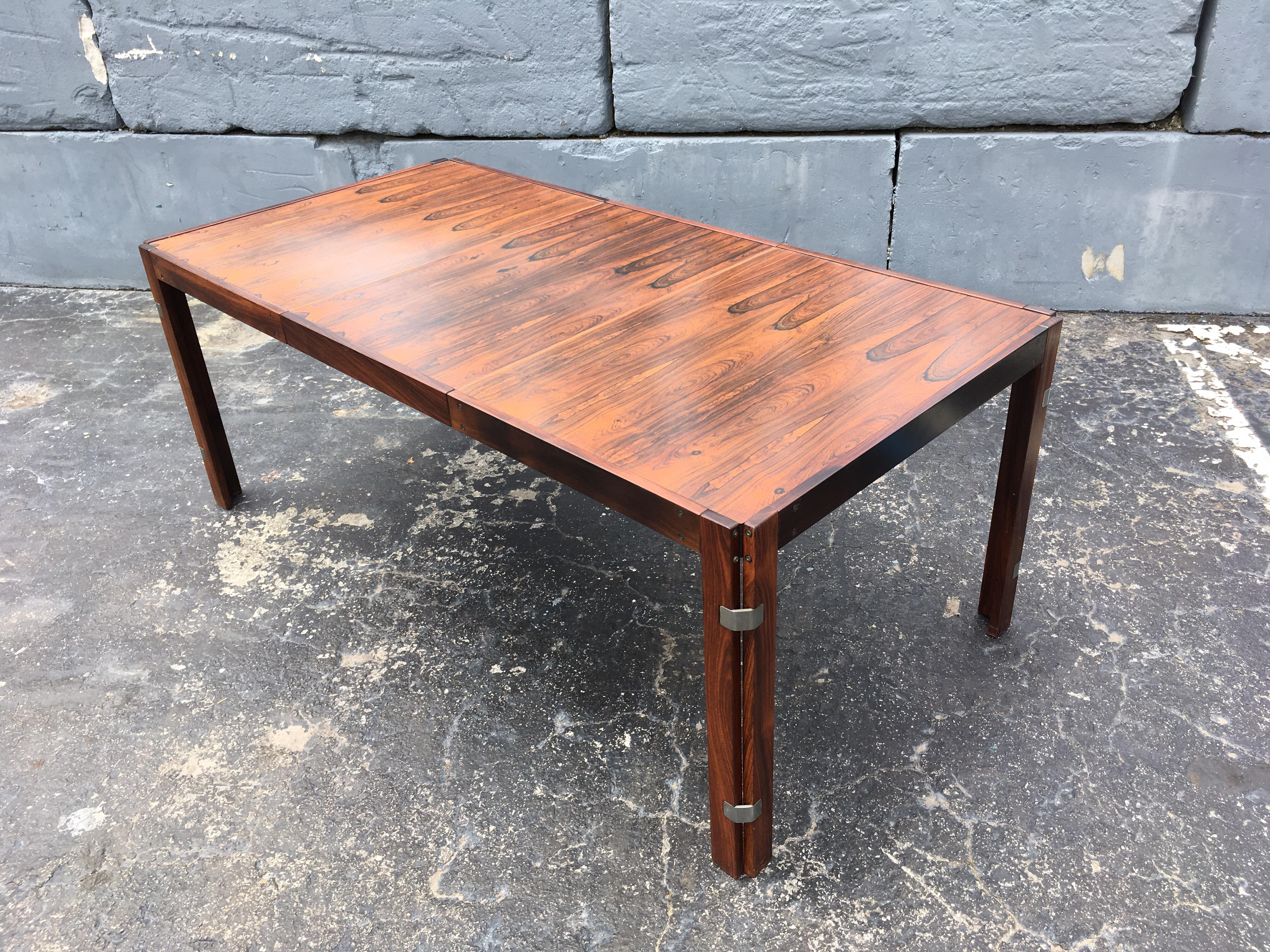 Mid-Century Modern Rosewood Dining Table 4