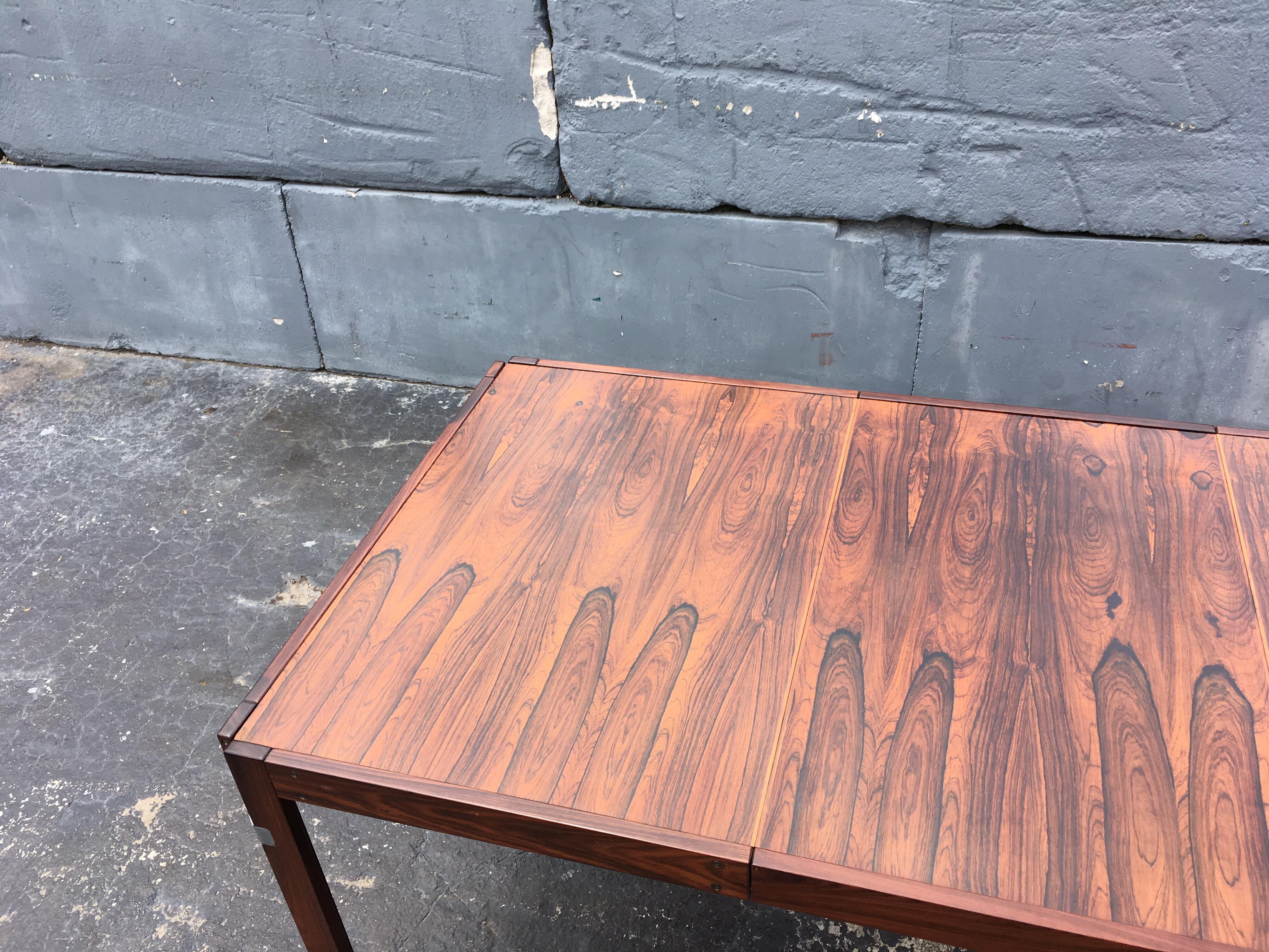 Mid-Century Modern Rosewood Dining Table 9