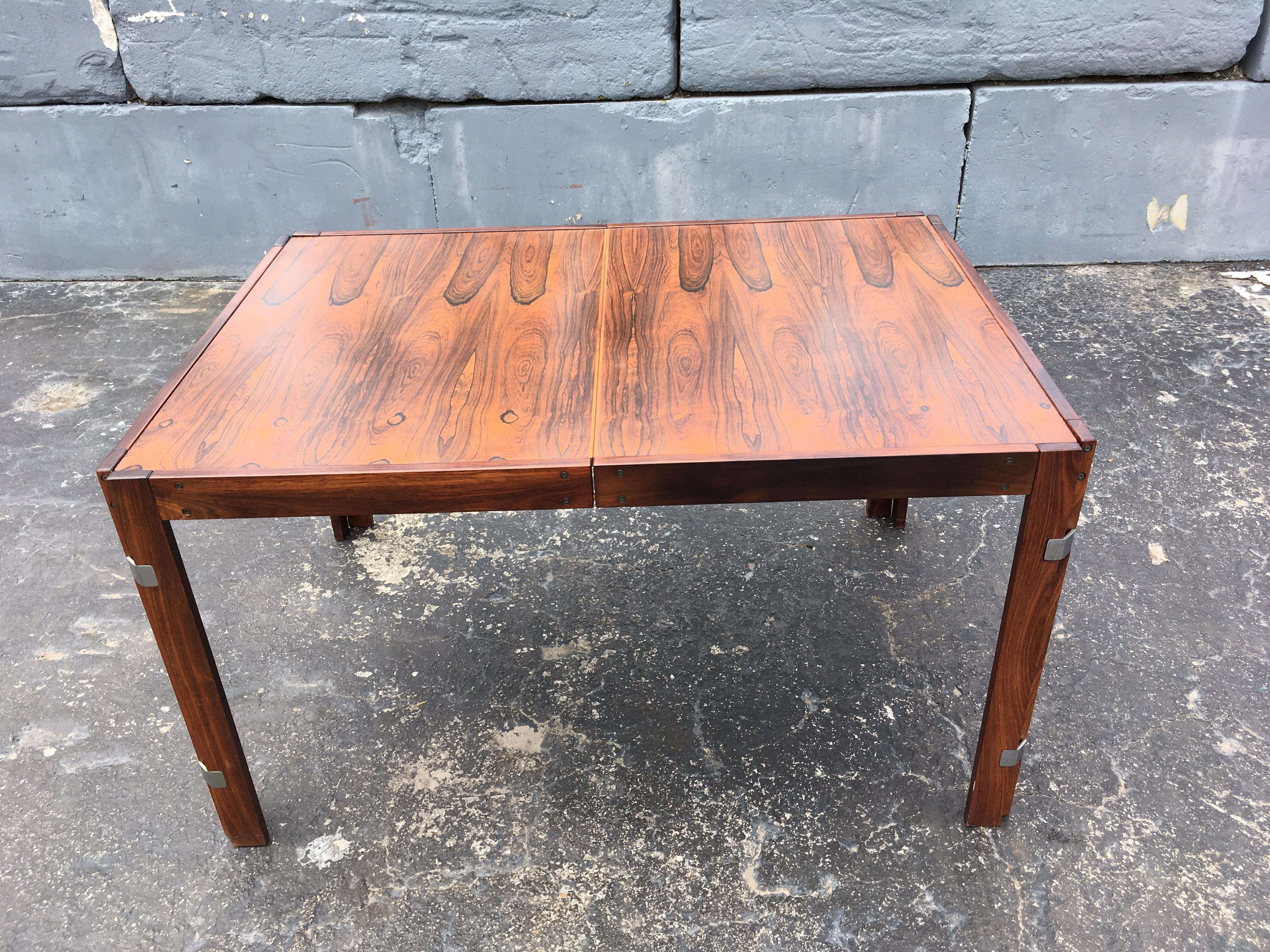 Mid-Century Modern Rosewood Dining Table 1