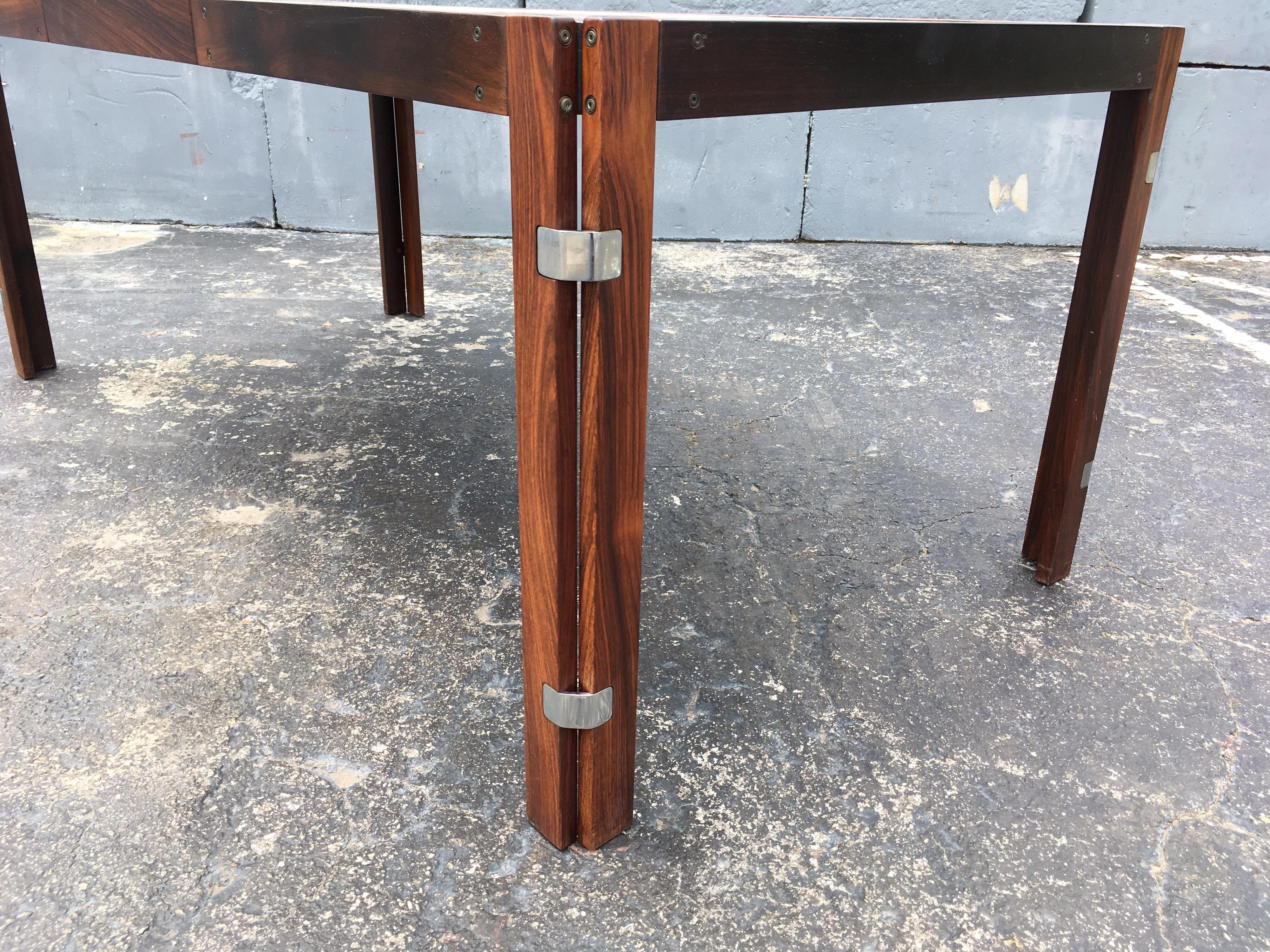 Mid-Century Modern Rosewood Dining Table 3