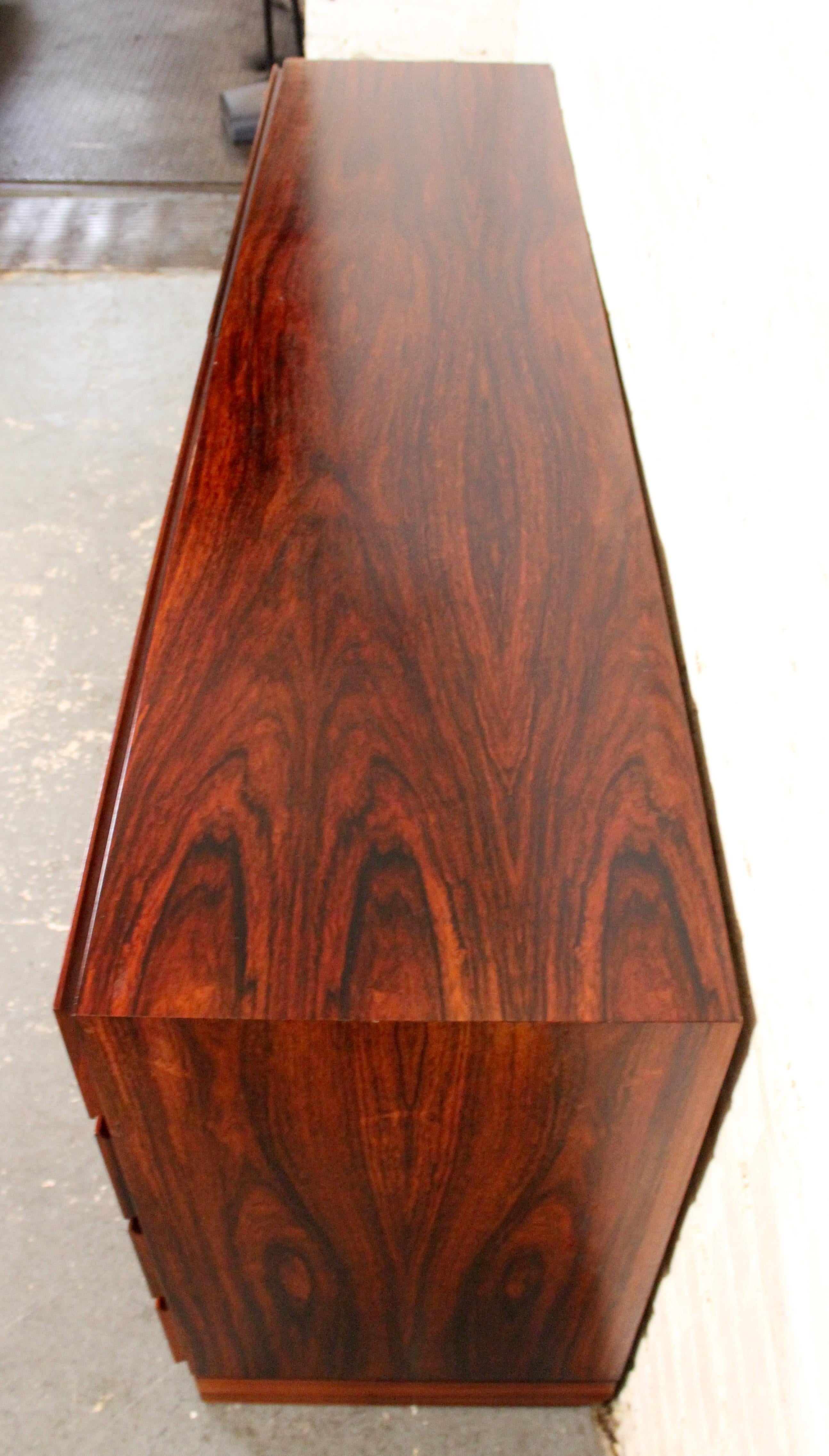 Moderne kommode aus rosenholz für die mitte des jahrhunderts von Vinde Mobelfabrik im Angebot 2