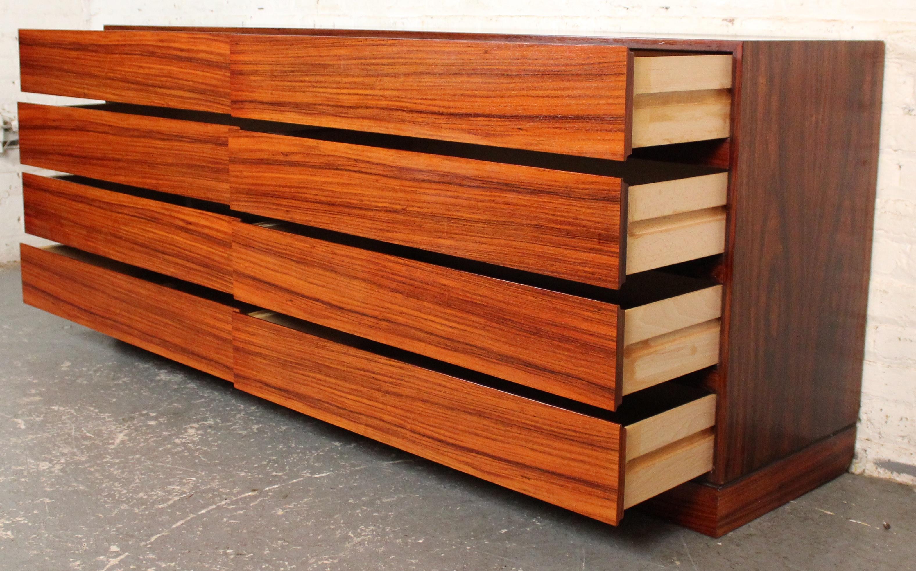 Moderne kommode aus rosenholz für die mitte des jahrhunderts von Vinde Mobelfabrik im Angebot 3