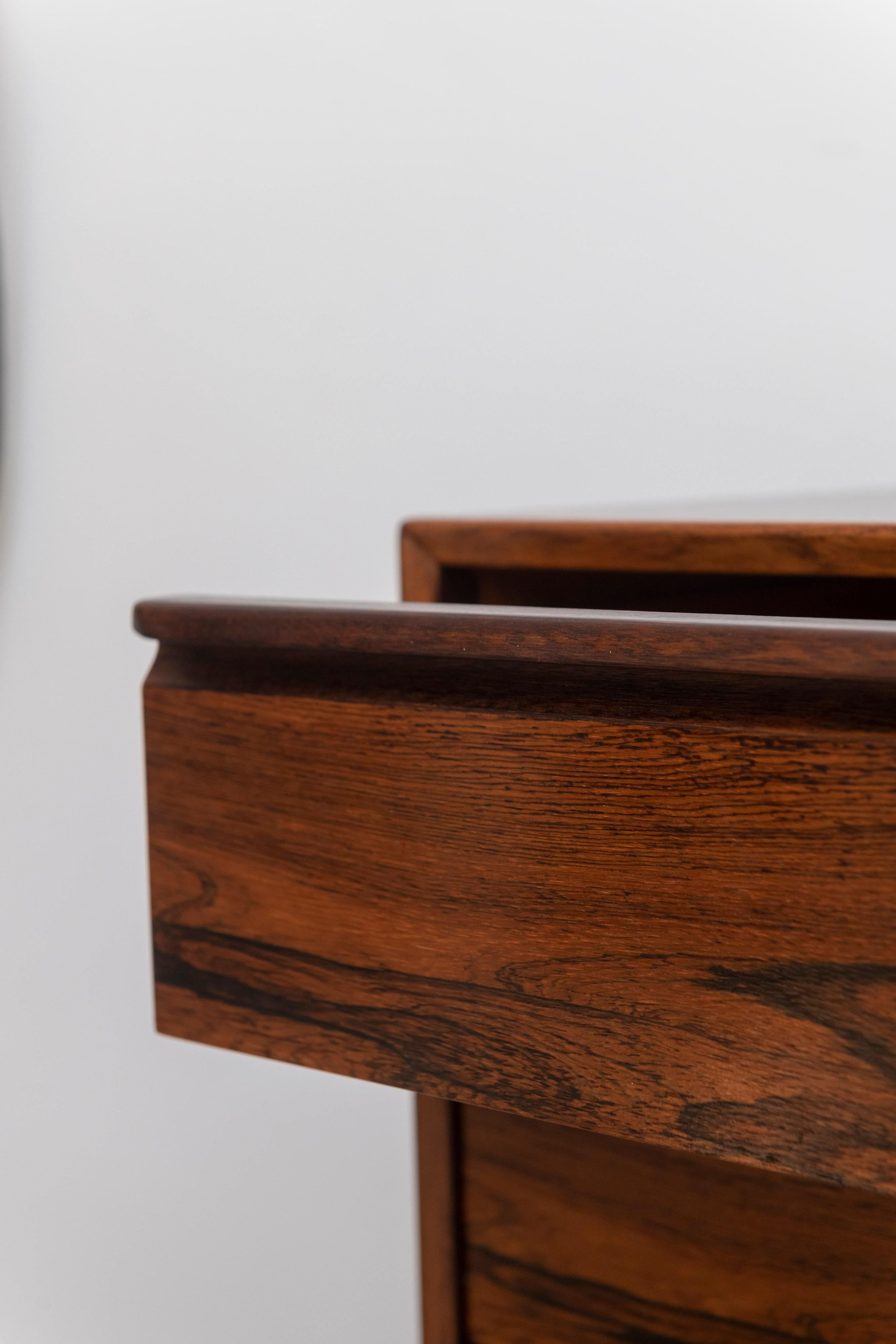 Mid-Century Modern Rosewood Dresser by Westnofa For Sale 5