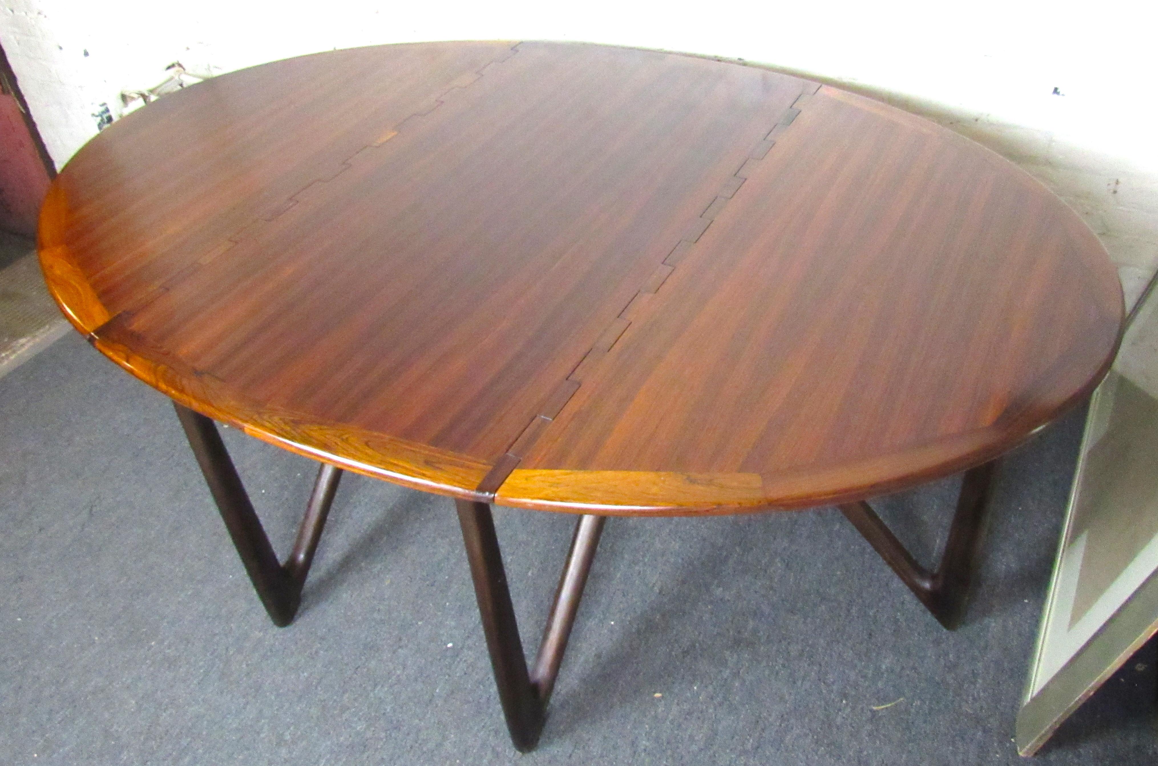 Mid-Century Modern Rosewood Drop Leaf Dining Table by Kurt Østervig In Good Condition In Brooklyn, NY