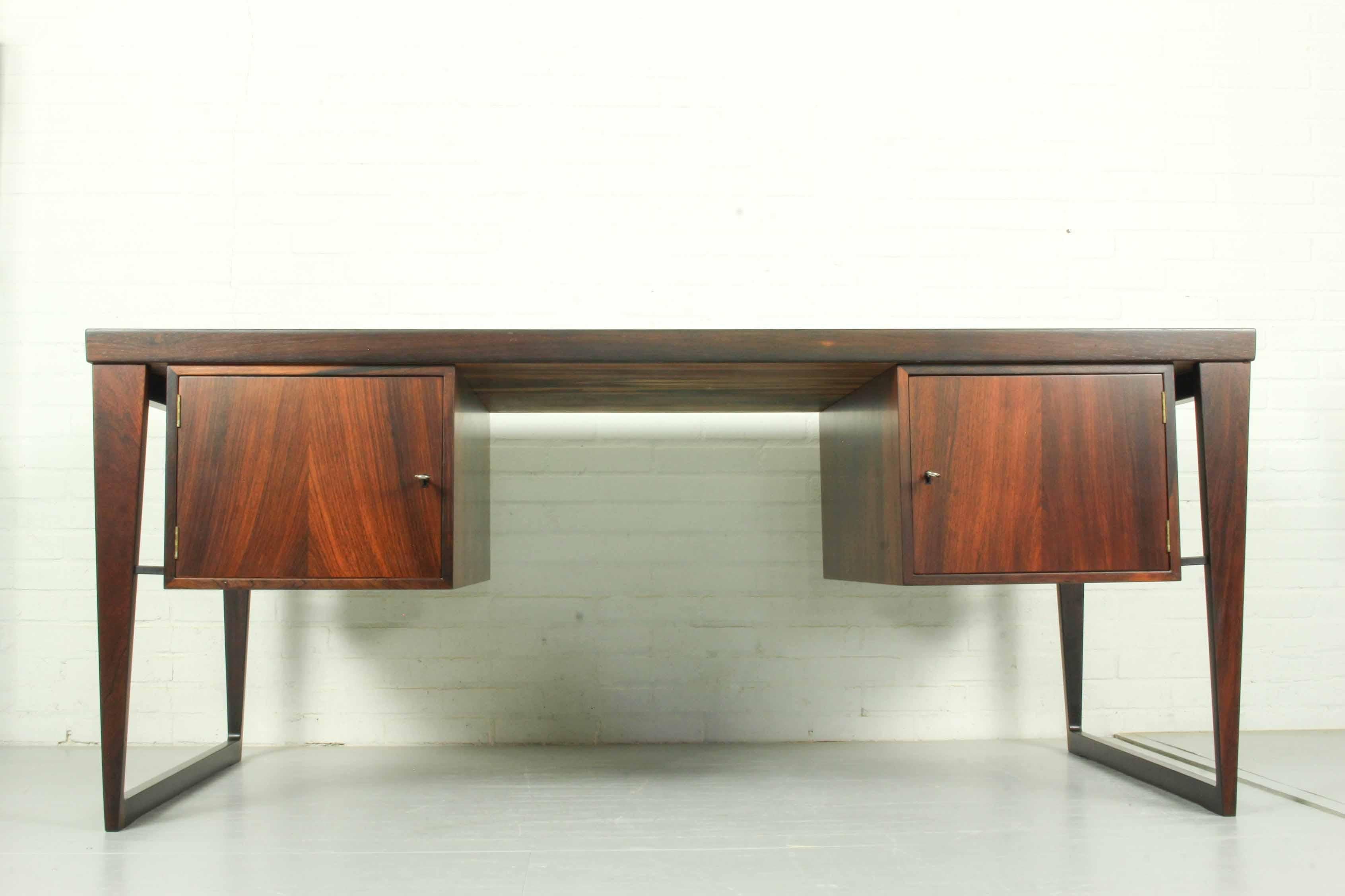 Mid-Century Modern Rosewood Executive Desk by Kai Kristiansen In Good Condition In Appeltern, Gelderland