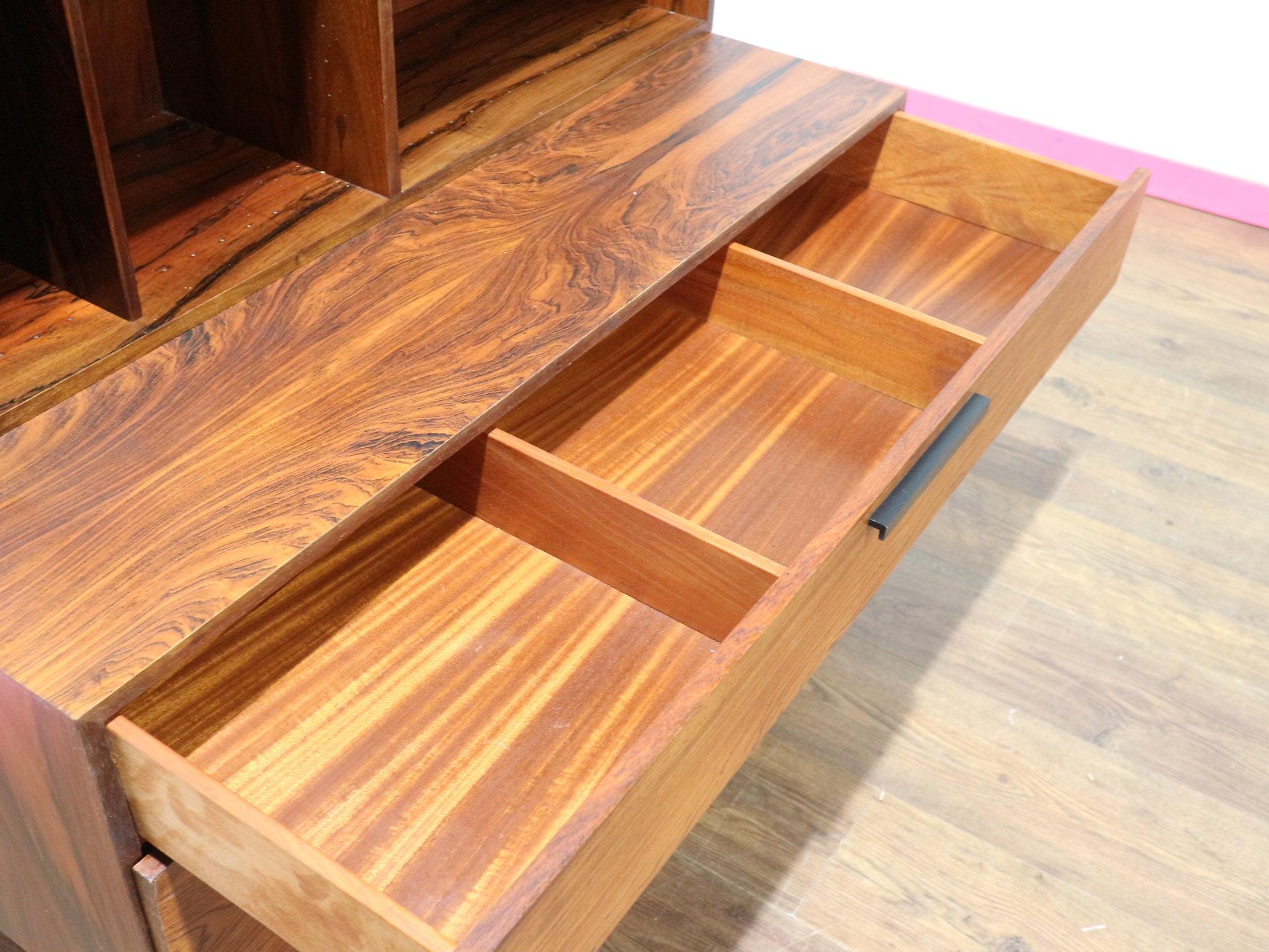 Mid Century Modern Rosewood Kofod Larsen Display China Cabinet Bookcase Danish In Good Condition In Los Angeles, CA