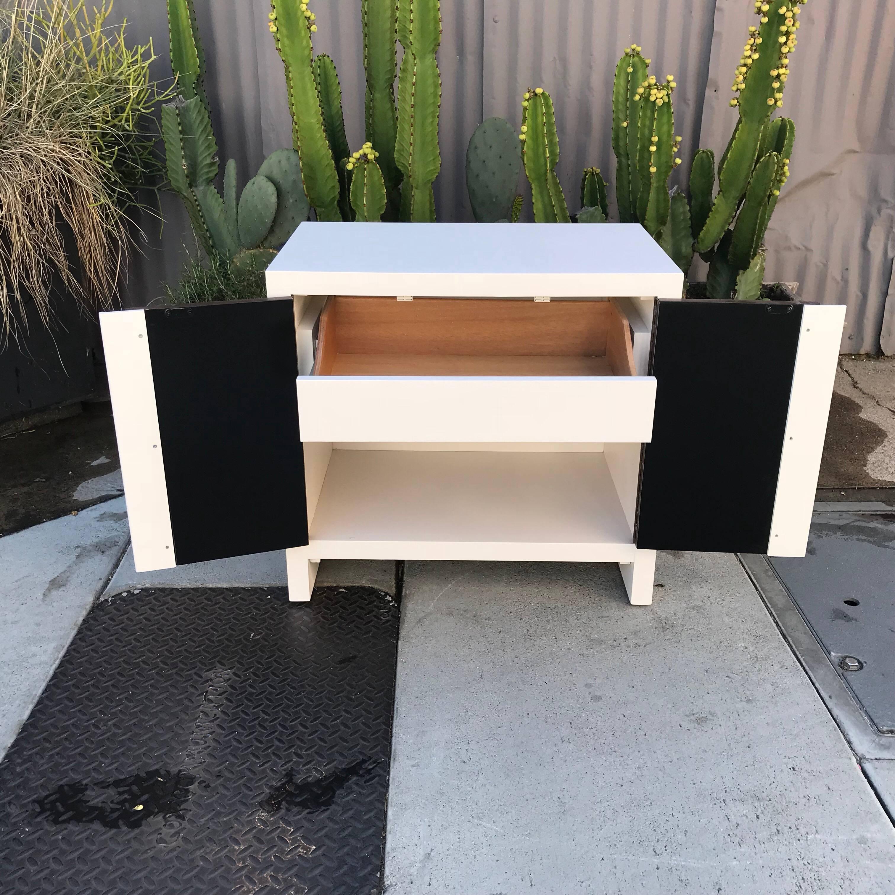 Mid-Century Modern Rosewood Nightstand after Glenn of California 2