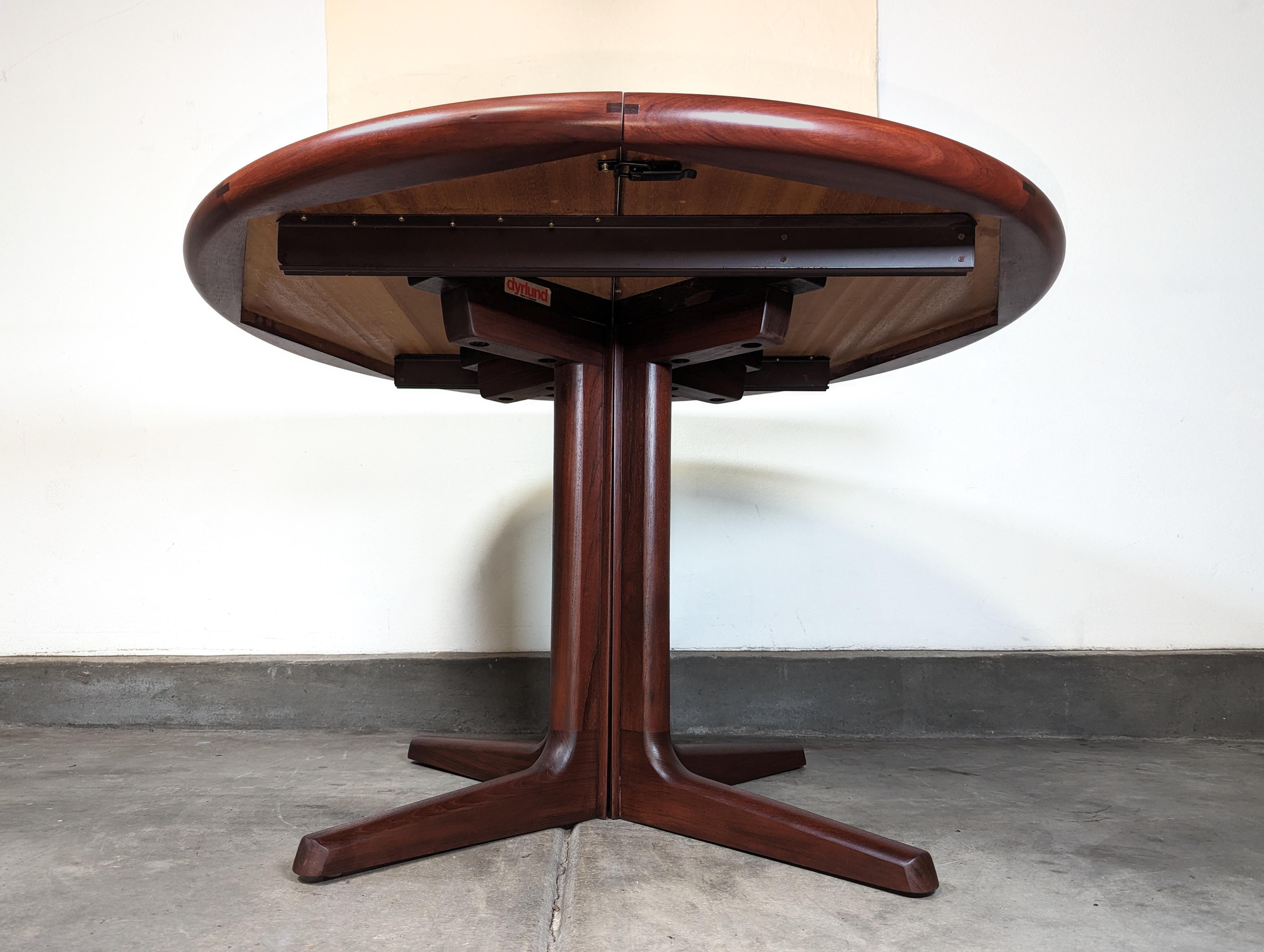 Danish Mid Century Modern Rosewood Pedestal Dining Table by Dyrlund, c1960s