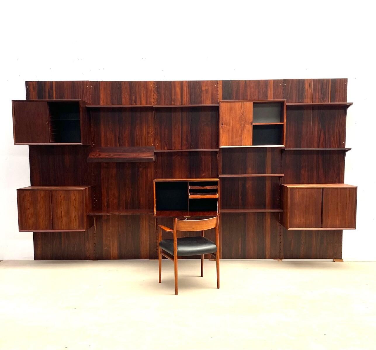 Mid-Century Modern Royal Modular Wall Unit by Poul Cadovius for Cado For Sale 7