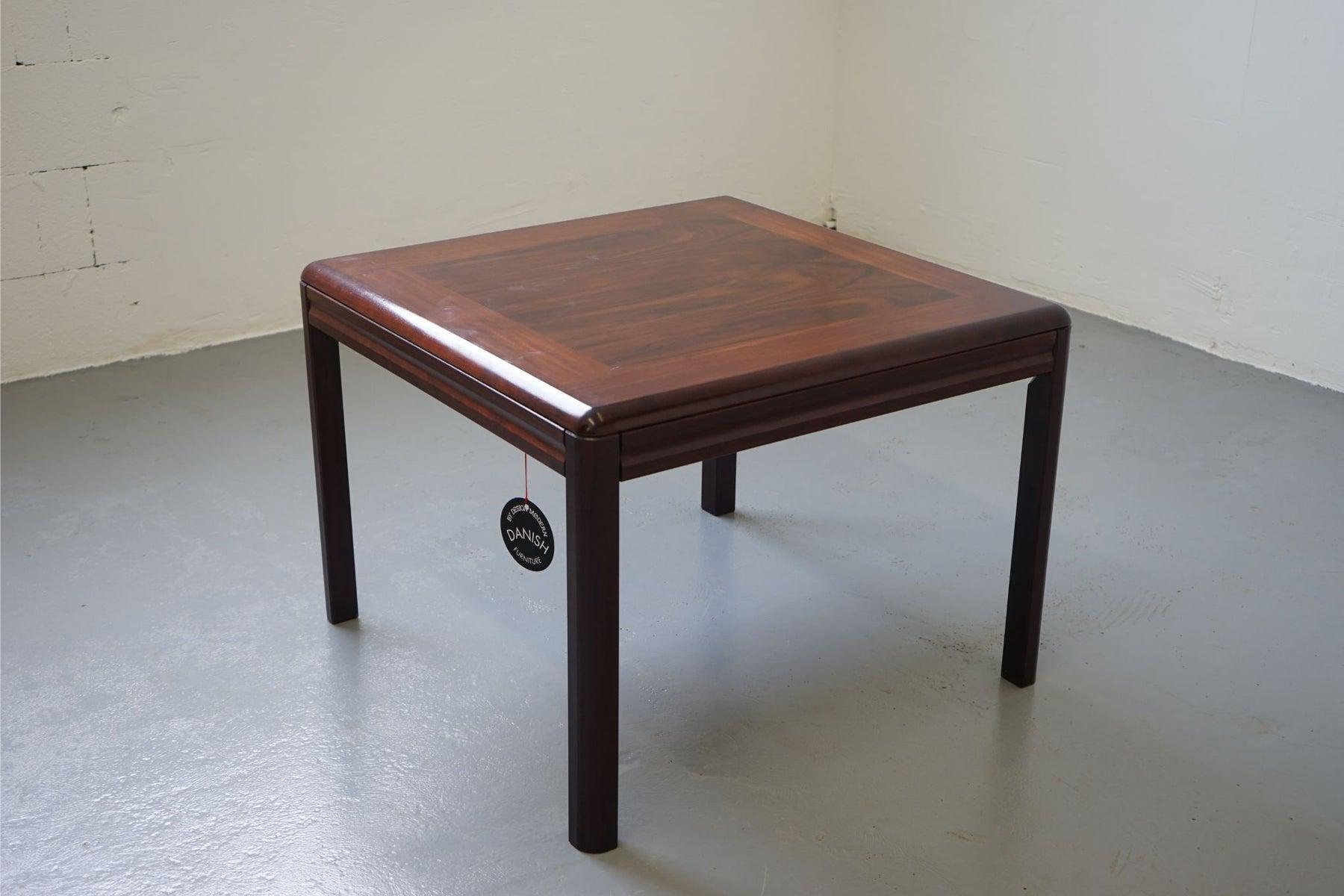 Veneer Mid-Century Modern Rosewood Side Table