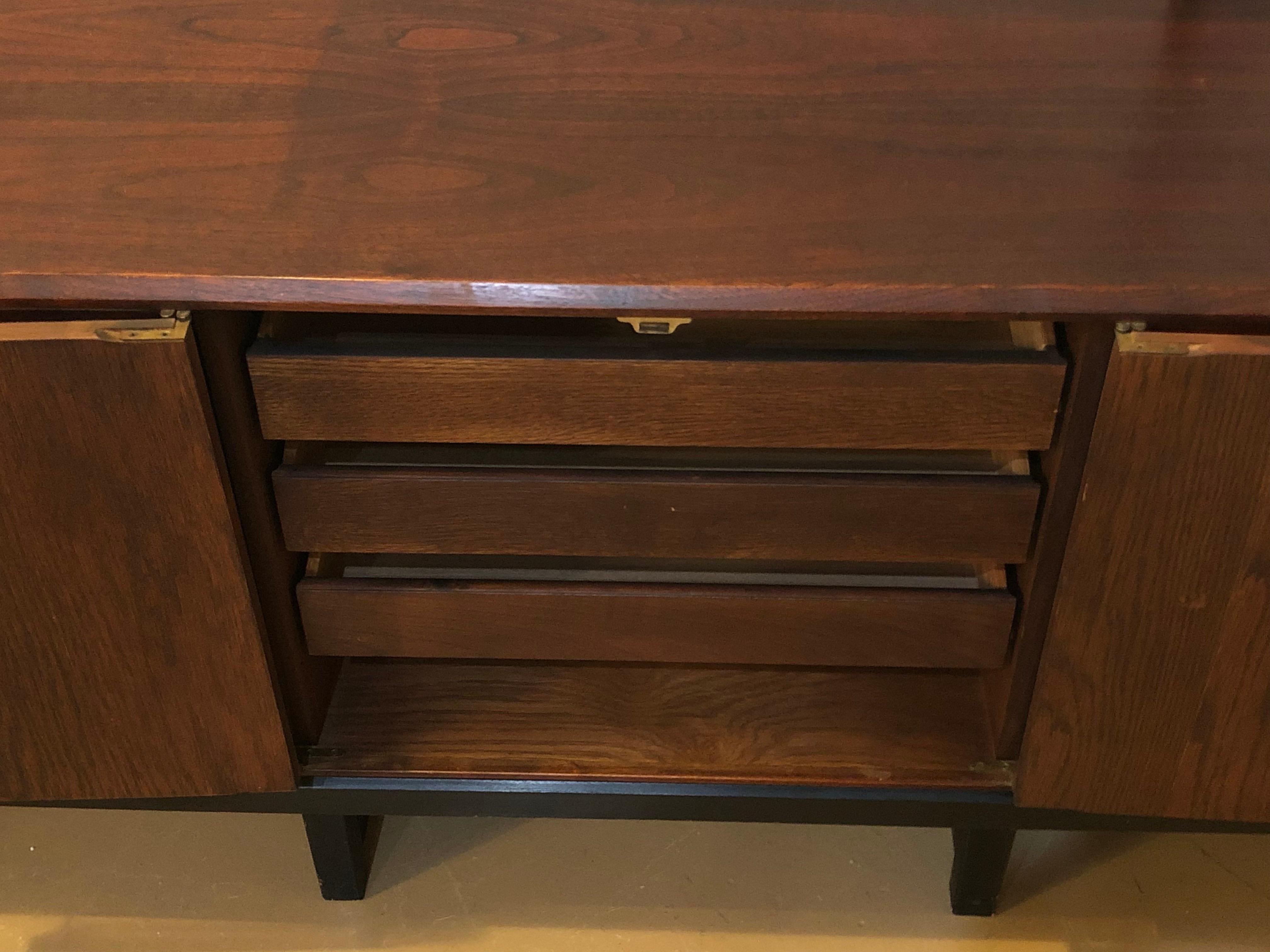 Mid-Century Modern Rosewood Sideboard/Console W. Fitted Interior on Ebony Legs 8