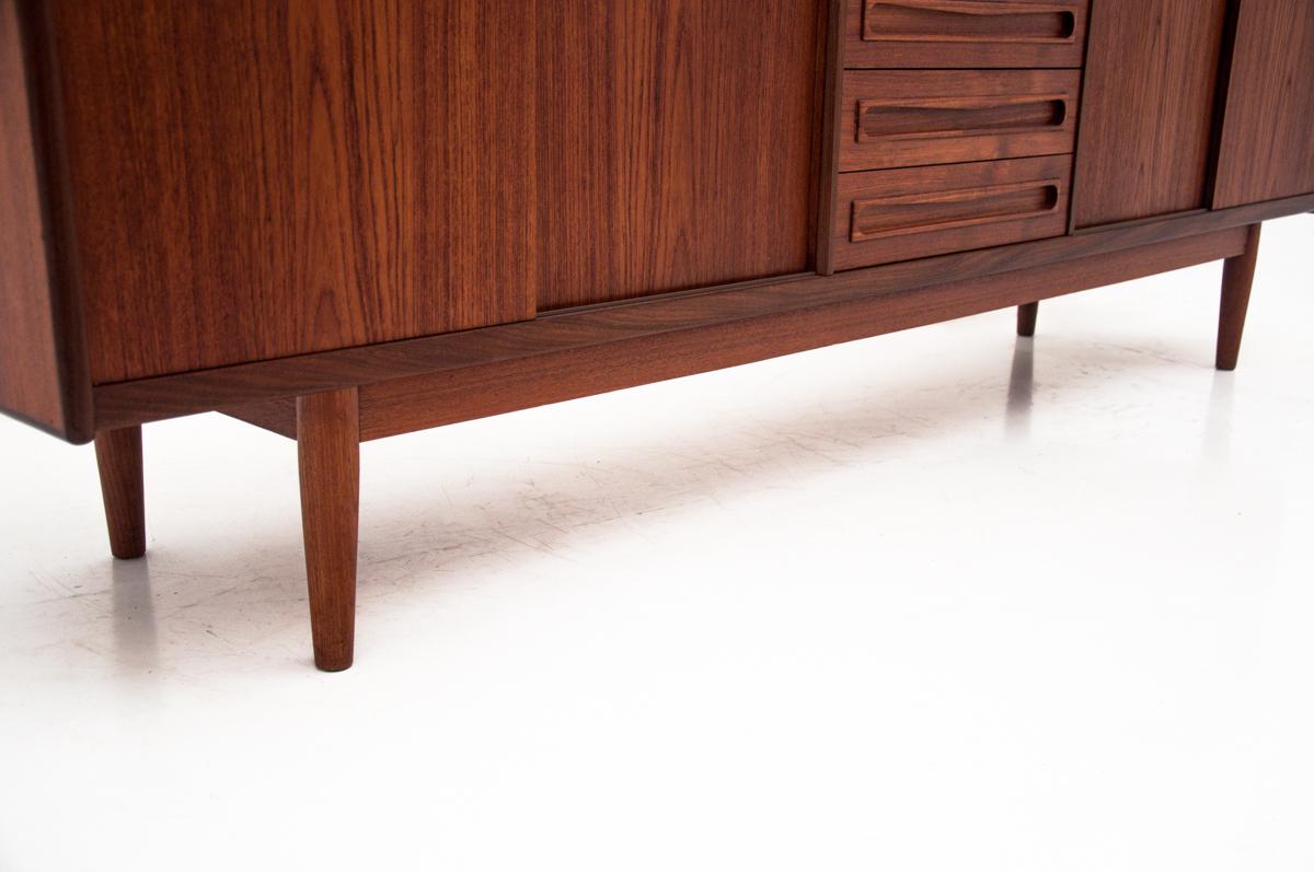 Danish Design Midcentury Modern Teak Sideboard by Jensen & Molholm 7