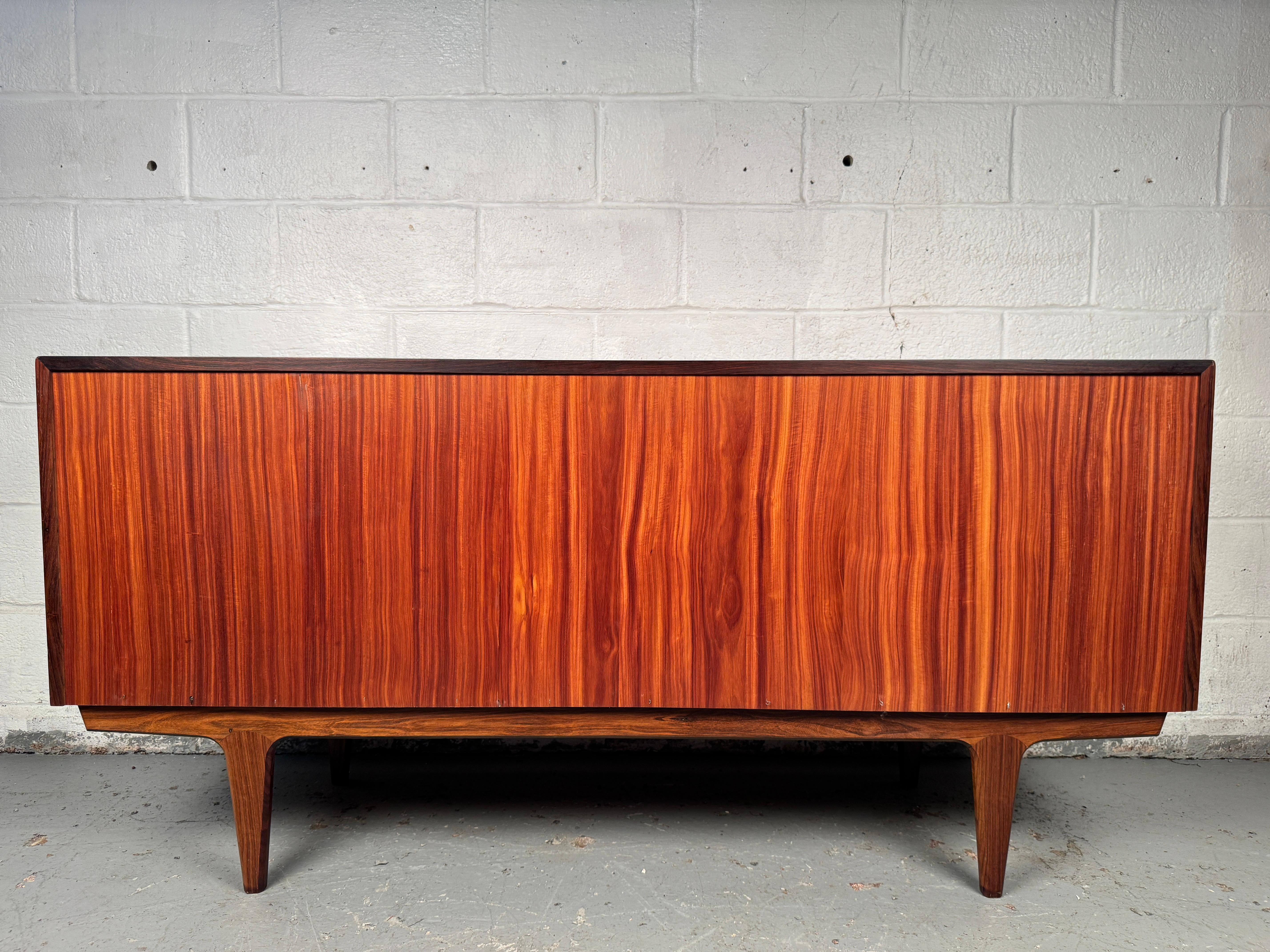 Mid-Century Modern Rosewood Sideboard For Sale 13