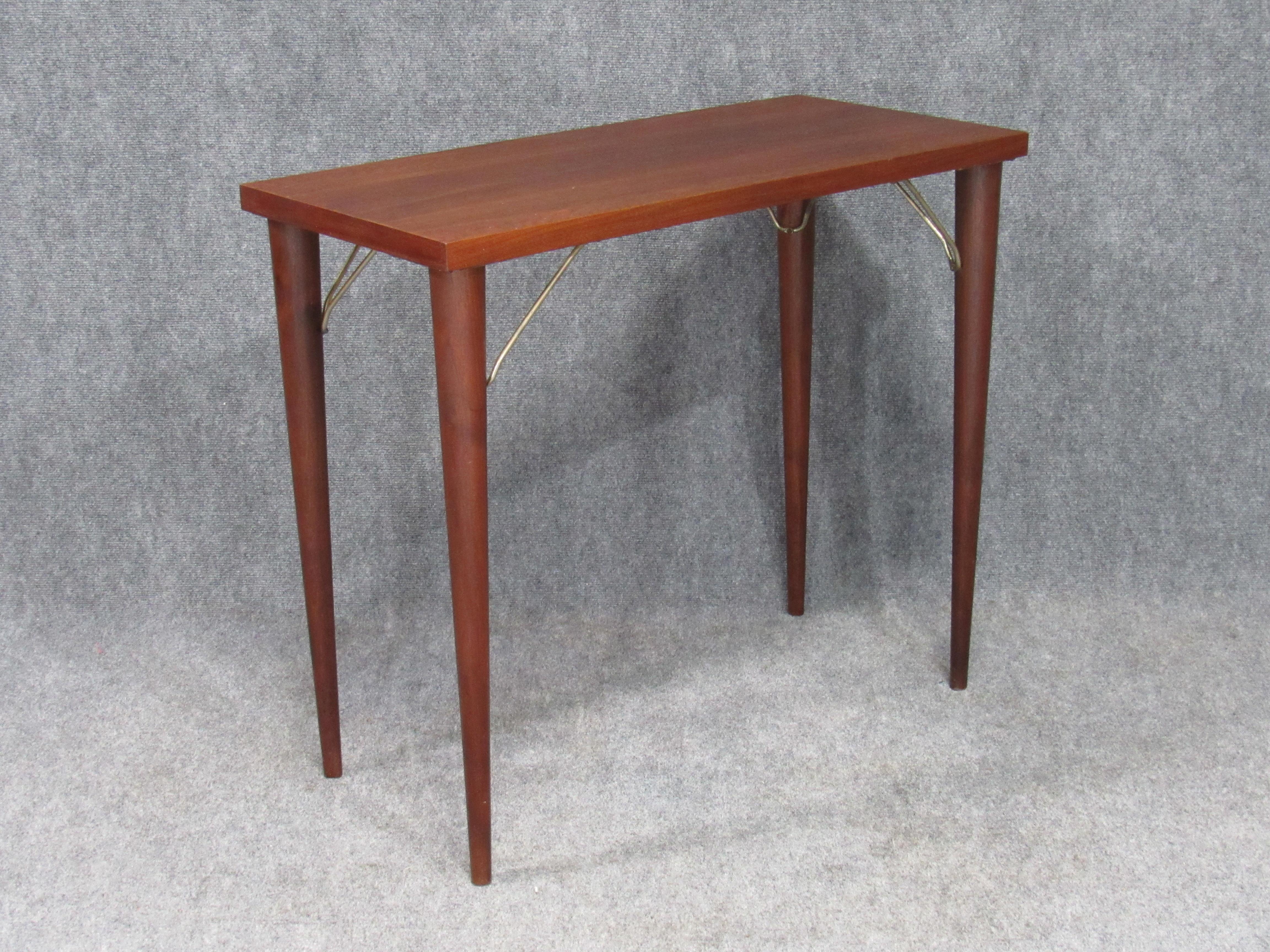 Late 20th Century Mid-Century Modern Rosewood Sofa Console Table or Desk Return by Design Research For Sale