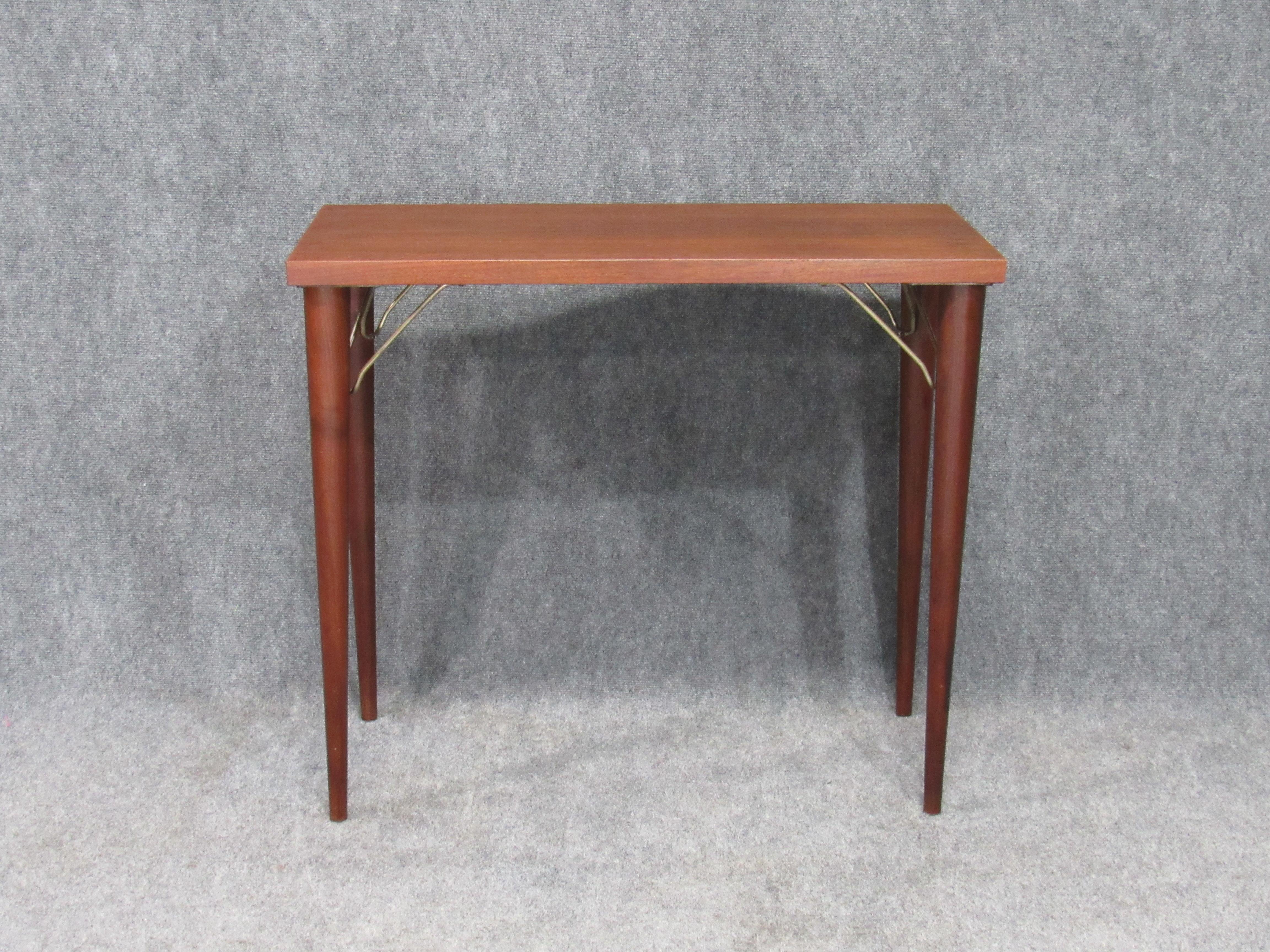 Mid-Century Modern Rosewood Sofa Console Table or Desk Return by Design Research For Sale 1