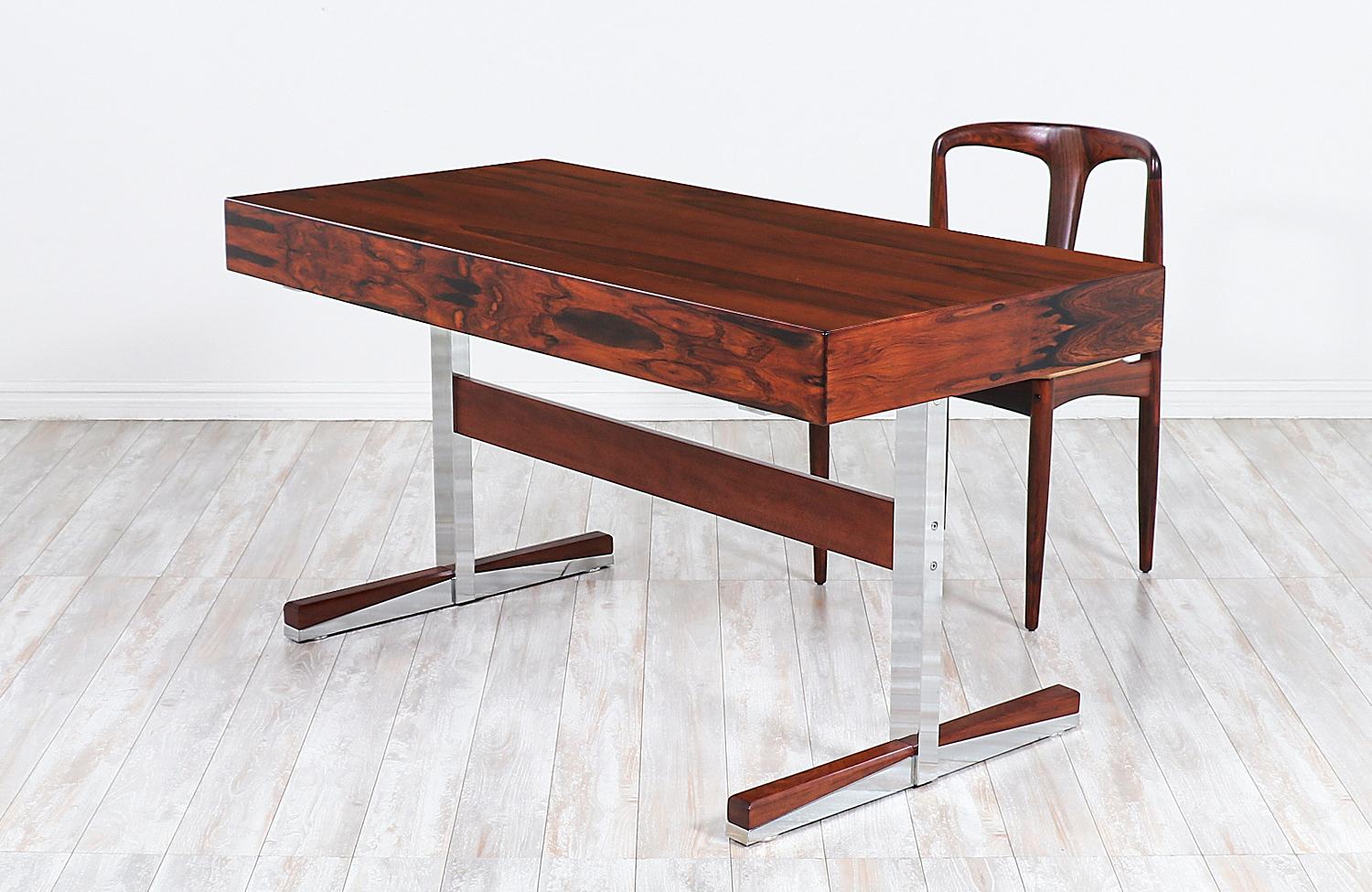 Mid-Century Modern Rosewood and Steel Floating Top Desk by Ganddal Møbelfabrikk In Excellent Condition In Los Angeles, CA