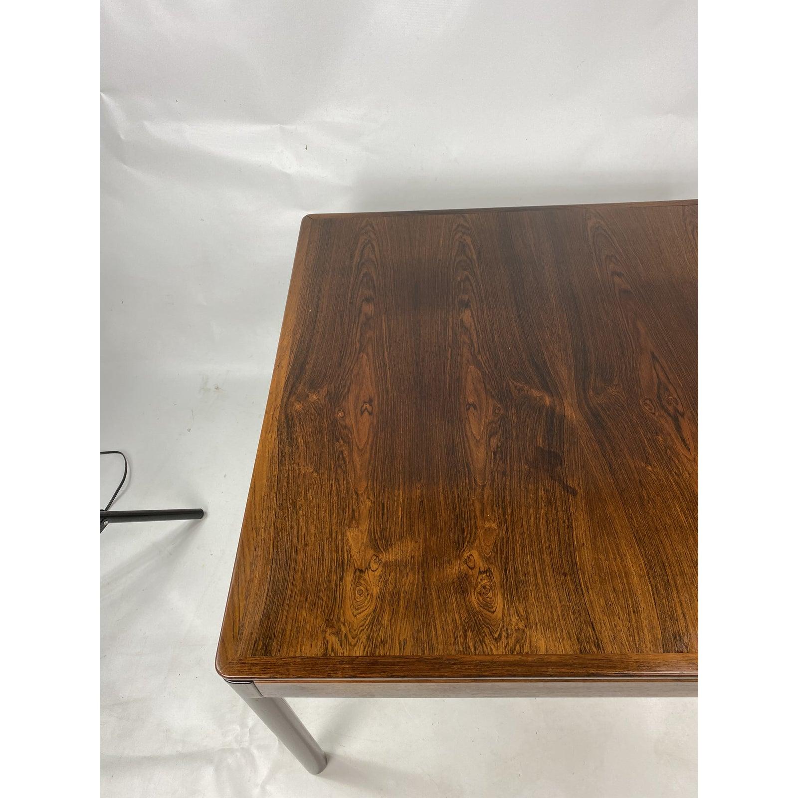 Mid-Century Modern Rosewood Table by Centrum Mobler In Good Condition In Esperance, NY