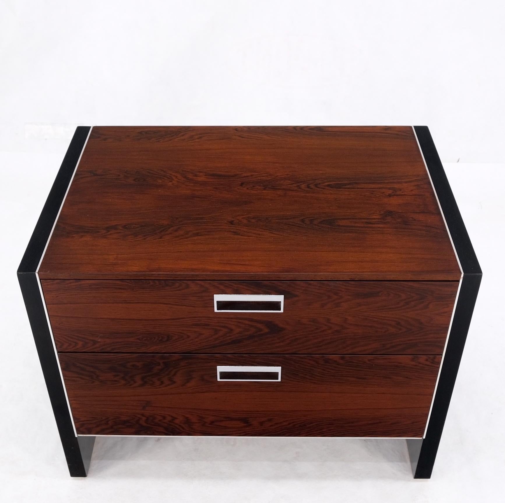 Mid Century Modern Rosewood Two Drawers End Table NightStand by John Stuart MINT For Sale 3