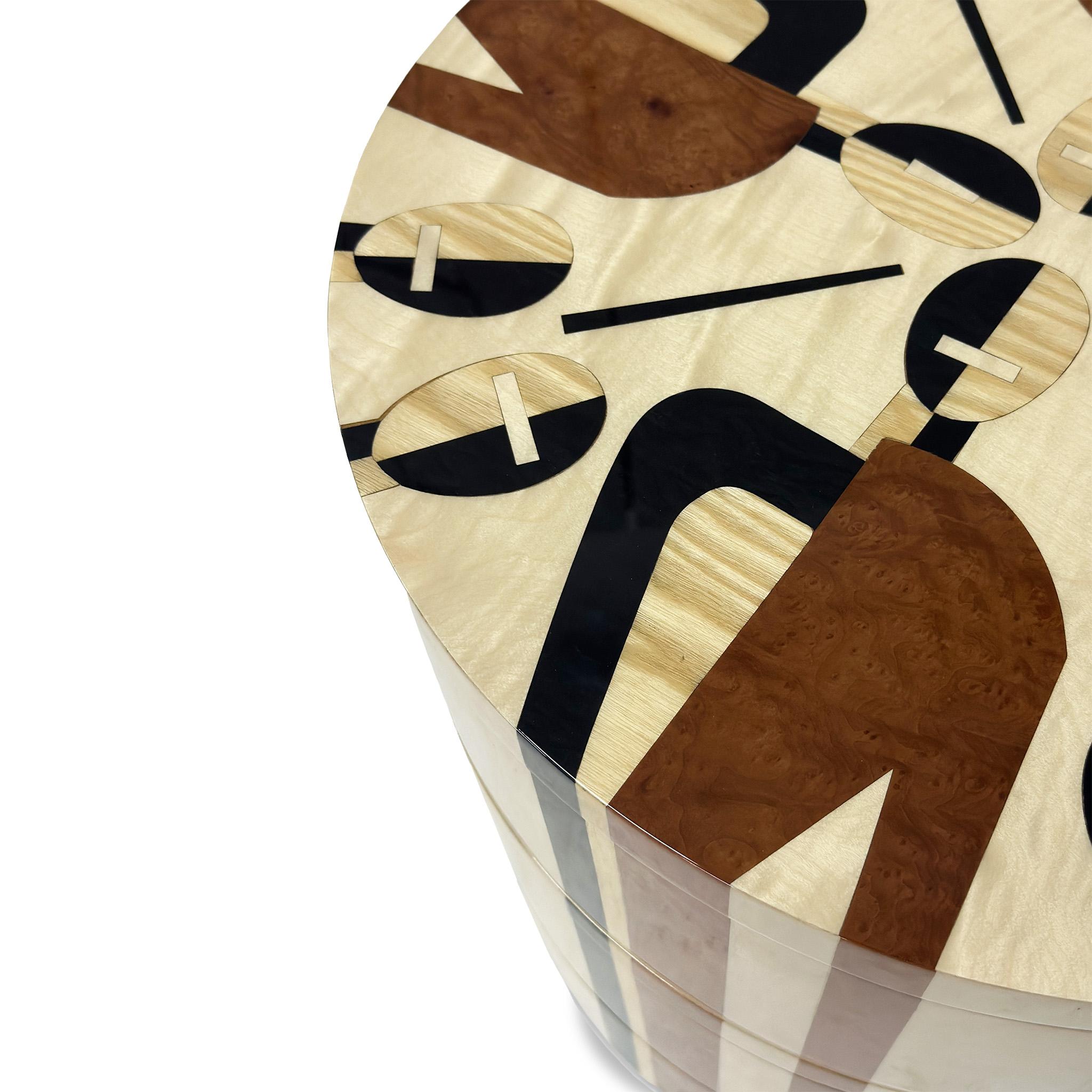 Mid-Century Modern Round Beige & Brown Nachttisch Wood Nightstand 2 Schubladen (Moderne) im Angebot