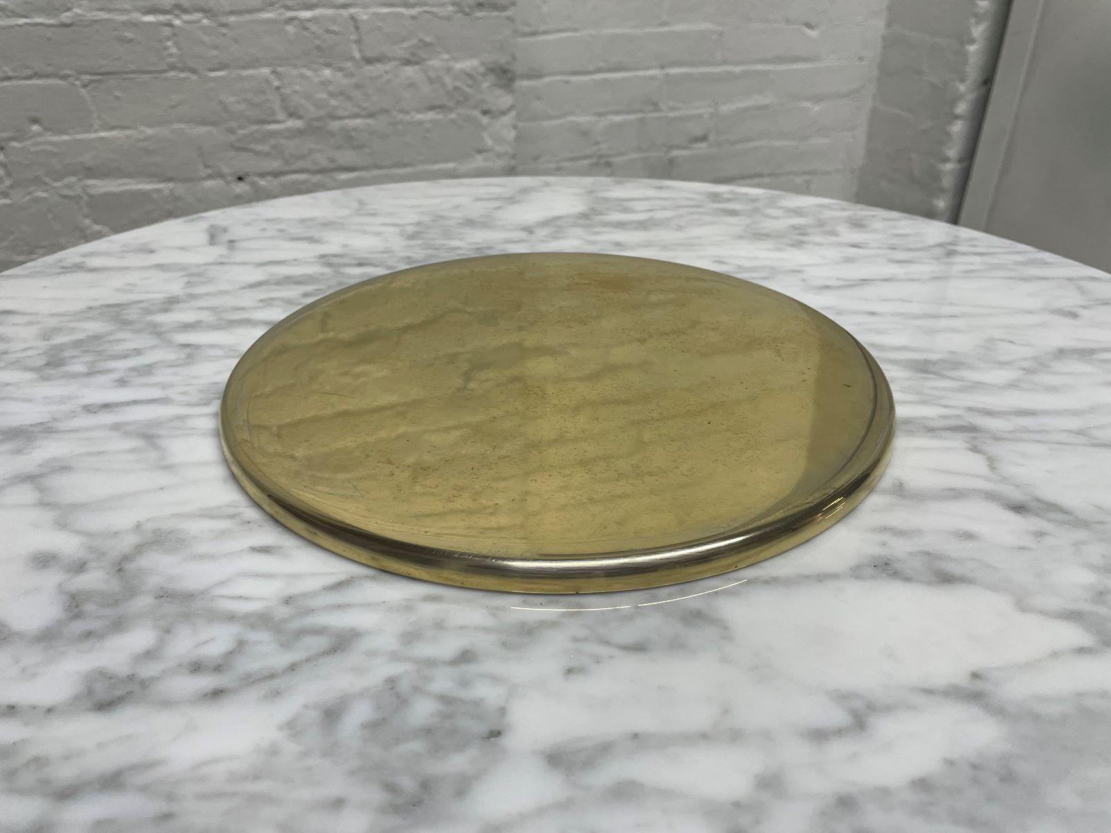 Plated Mid-Century Modern Round Carrara Marble Top Side Table For Sale
